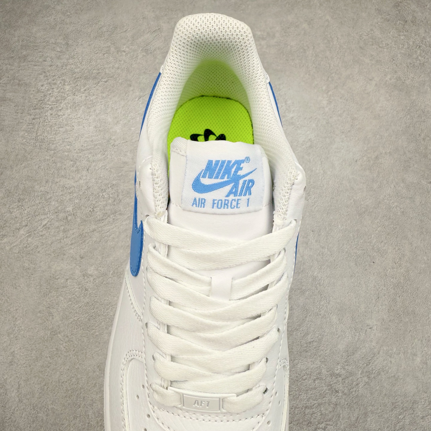 图片[5]-＃XT纯原 NK Air Force 1´07 Low 空军一号低帮百搭休闲运动板鞋 DV3808-103 顶级批次 2022全新楦头鞋型 鱼鳞大底 历时开发三个月 清洁度完美 二维码鞋标 内置芯片及solo气垫 大底高度及其弧度依照正品 钢印 logo刺绣 鞋口弧度 鞋头长度 鞋面冲孔 鞋垫背胶及钢印 完美鞋型对比正品 每一处都是细节满满 柔软、弹性十足的缓震性能和出色的中底设计 横跨复古与现代的外型结合 造就出风靡全球 三十多年的Force 1 直到今天还深受青睐 实拍调校N版已经零色差零失真 百分百还原实物色彩所见即所得 不存在货不对板色差等低级问题 选购参考实物拍摄 不混卖不参货 只用心做好货严格选品 承诺混一赔十 尺码：36 36.5 37.5 38 38.5 39 40 40.5 41 42 42.5 43 44 44.5 45-选品中心