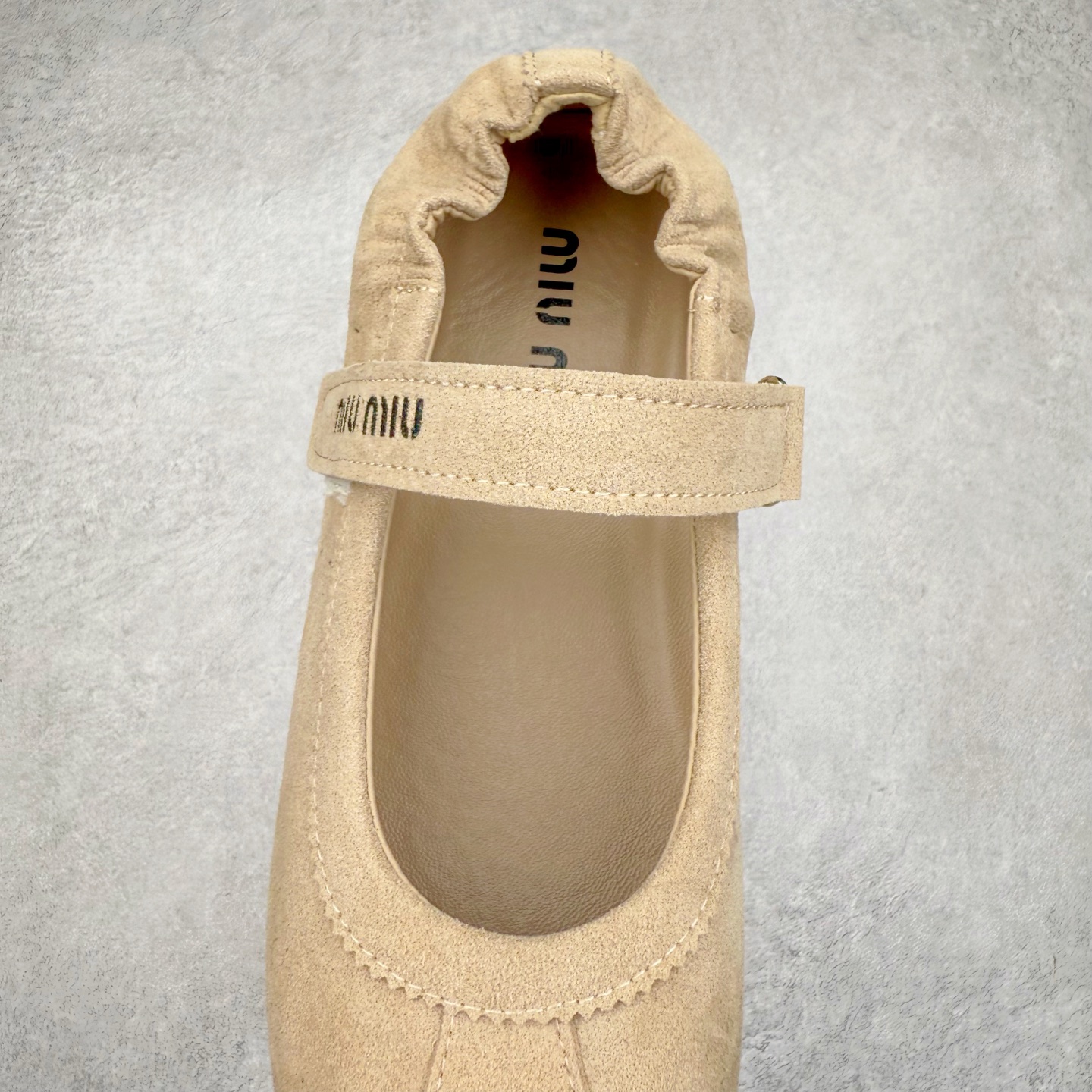 图片[5]-MiuMiu/缪缪25ss早春走秀新款一脚蹬懒人鞋玛丽珍芭蕾舞鞋·平底单鞋 官方春夏走秀新款，时髦百搭·即可咸又可甜·一点也不磨脚·无论光脚穿还是搭配袜子穿都超级减龄 ♛ 超级无敌百搭！（✅ZP开发）尺码：35-40-选品中心