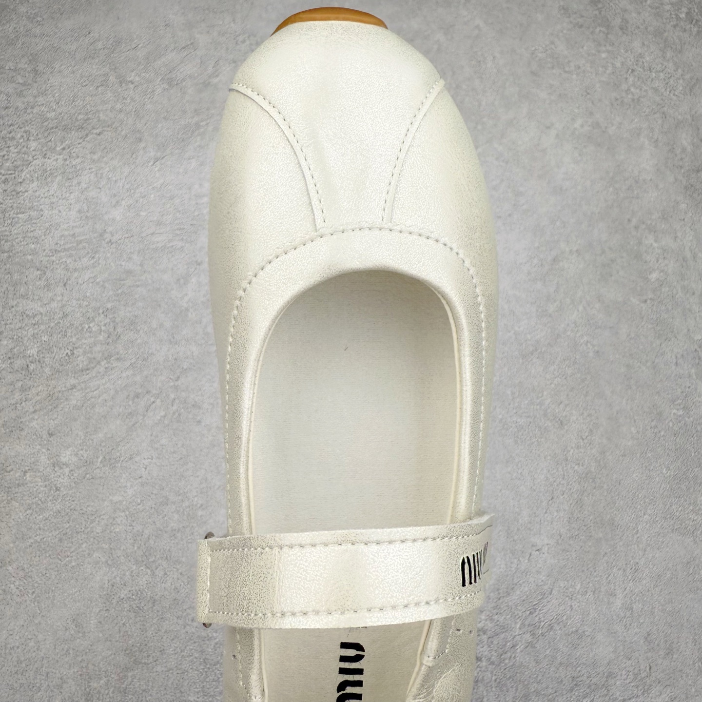 图片[4]-MiuMiu/缪缪25ss早春走秀新款一脚蹬懒人鞋玛丽珍芭蕾舞鞋·平底单鞋 官方春夏走秀新款，时髦百搭·即可咸又可甜·一点也不磨脚·无论光脚穿还是搭配袜子穿都超级减龄 ♛ 超级无敌百搭！（✅ZP开发）尺码：35-40-选品中心