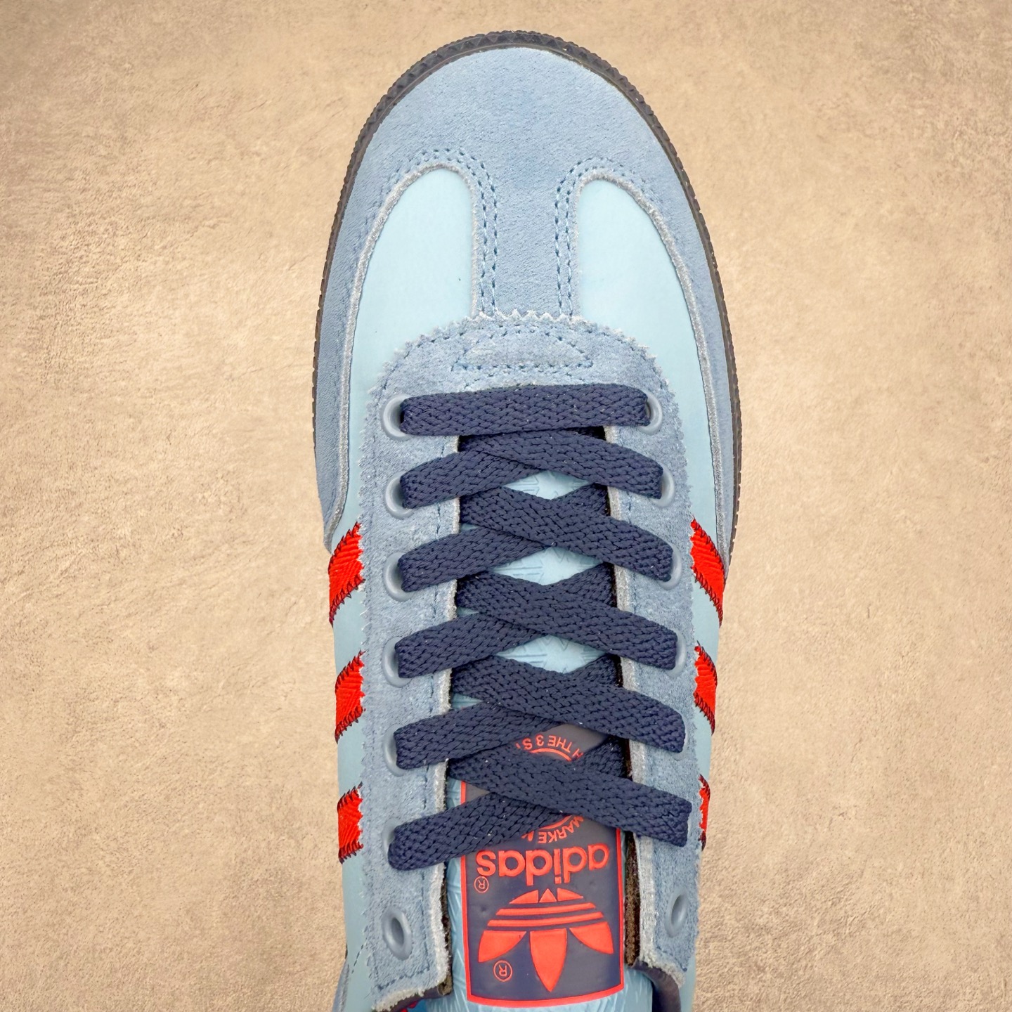 图片[4]-AD Originals Handball SPZL 手球运动员系列百搭休闲运动板鞋 IH3312 这款来自阿迪达斯的这款HANDBALL SPZL前身是一双手球运动鞋，这一次拿来复刻，所以鞋面的主要色彩选用了黑色， 鞋面外侧除了Spezial字母之外还有三叶草标志。Handball SPZL作为复古手球训练鞋与作为室内足球鞋的Samba有着异曲同工之处，但是质感更为出众的鞋身以及丰富的配色选择比起Samba来讲可以说是更胜一筹了！尺码：36 36⅔ 37⅓ 38 38⅔ 39⅓ 40 40⅔ 41⅓ 42 42⅔ 43⅓ 44 45-选品中心