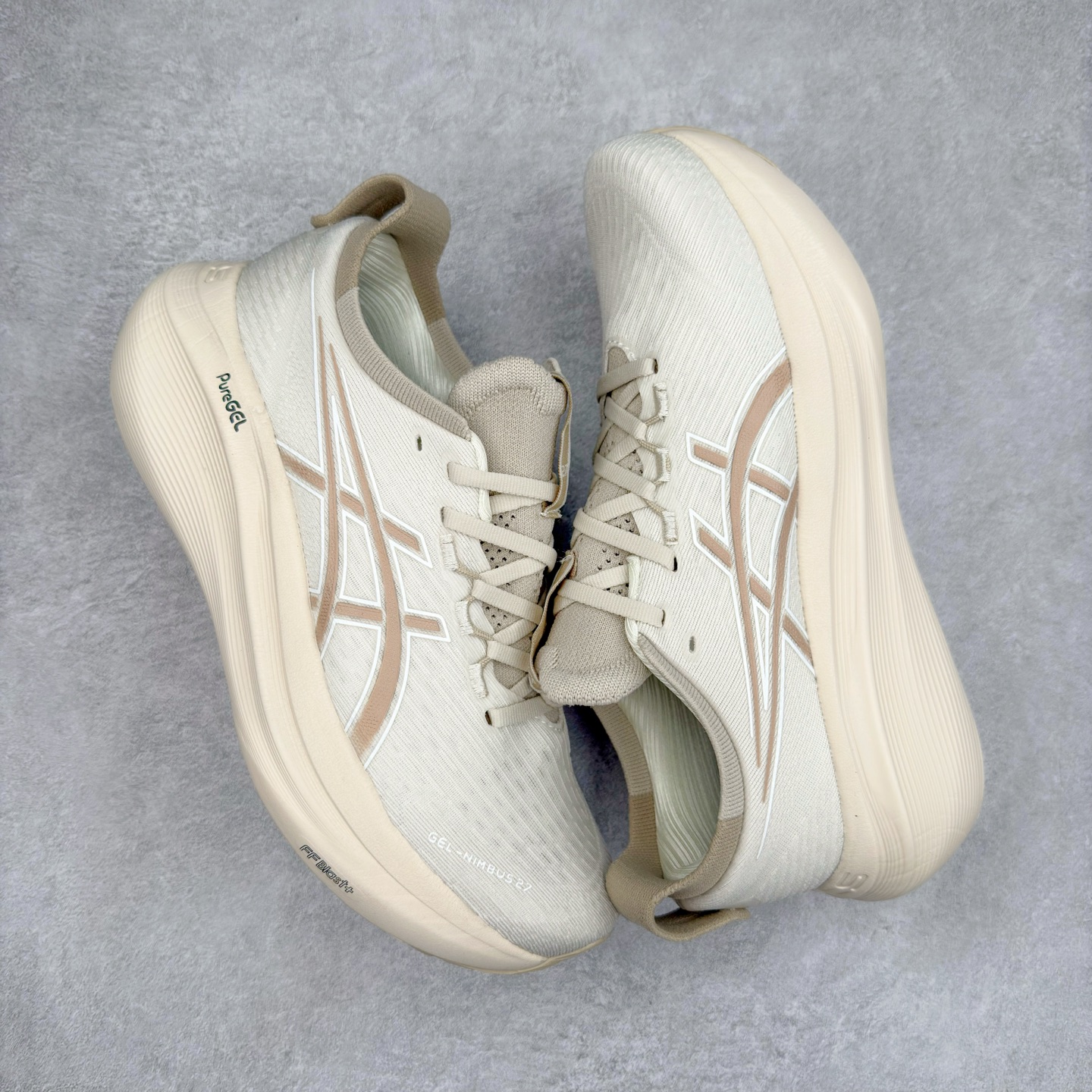 图片[3]-Asics GEL-Nimbus 27 亚瑟士缓震跑鞋 近年复古风潮的势头很旺 ASICS一直坚信保持身体的健康与活力是打造健康快乐的生活方式的最佳途径 ASICS为复古鞋型注入新设计 为玩家的街头穿搭提供了更多可能 GEL-NIMBUSTM9运动鞋最初是为中立和仰卧跑步者设计的长距离训练器 采用原始材料和关键细节重新设计 其Y2K时代的工业外观也被大胆的对比和色块所抵消 尺码：36 36.5 37.5 38 38.5 39 40 40.5 41.5 42 42.5 43.5 44 44.5 45-选品中心