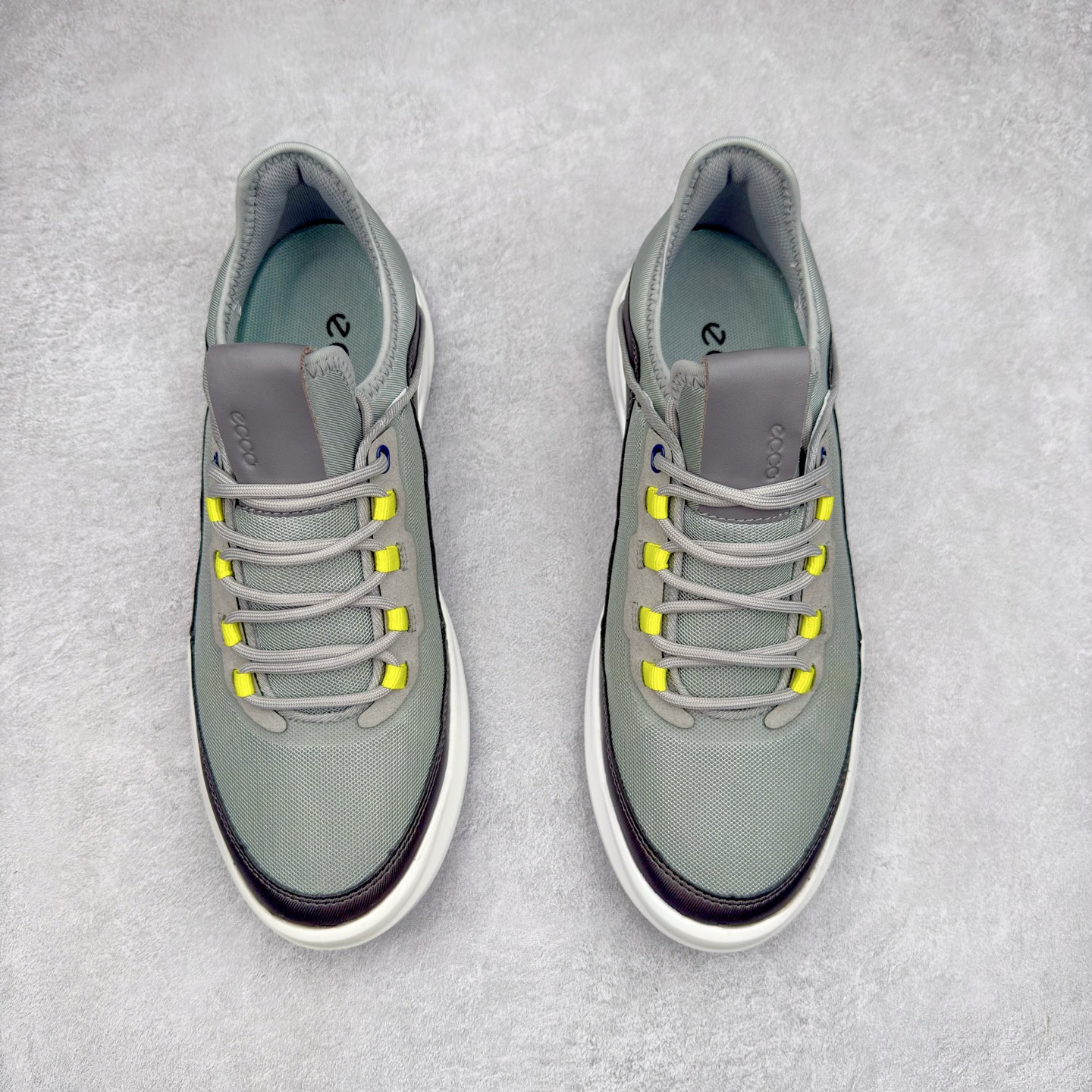 图片[2]-ECCO爱步男款运动鞋 真皮透气休闲防滑跑步鞋 健步BIOMC大经典 直接注塑工艺 稳固舒适 强效缓震与能量回弹 增加运动时的稳定与舒适 牛皮鞋面，纹理自然，柔韧耐穿 PU中底，带来轻盈舒适的上脚感受 橡胶大底，抓地力强，具有良好的耐磨性 都市探索 步履悠然 尺码：39 40 41 42 43 44（ 正常码）-选品中心