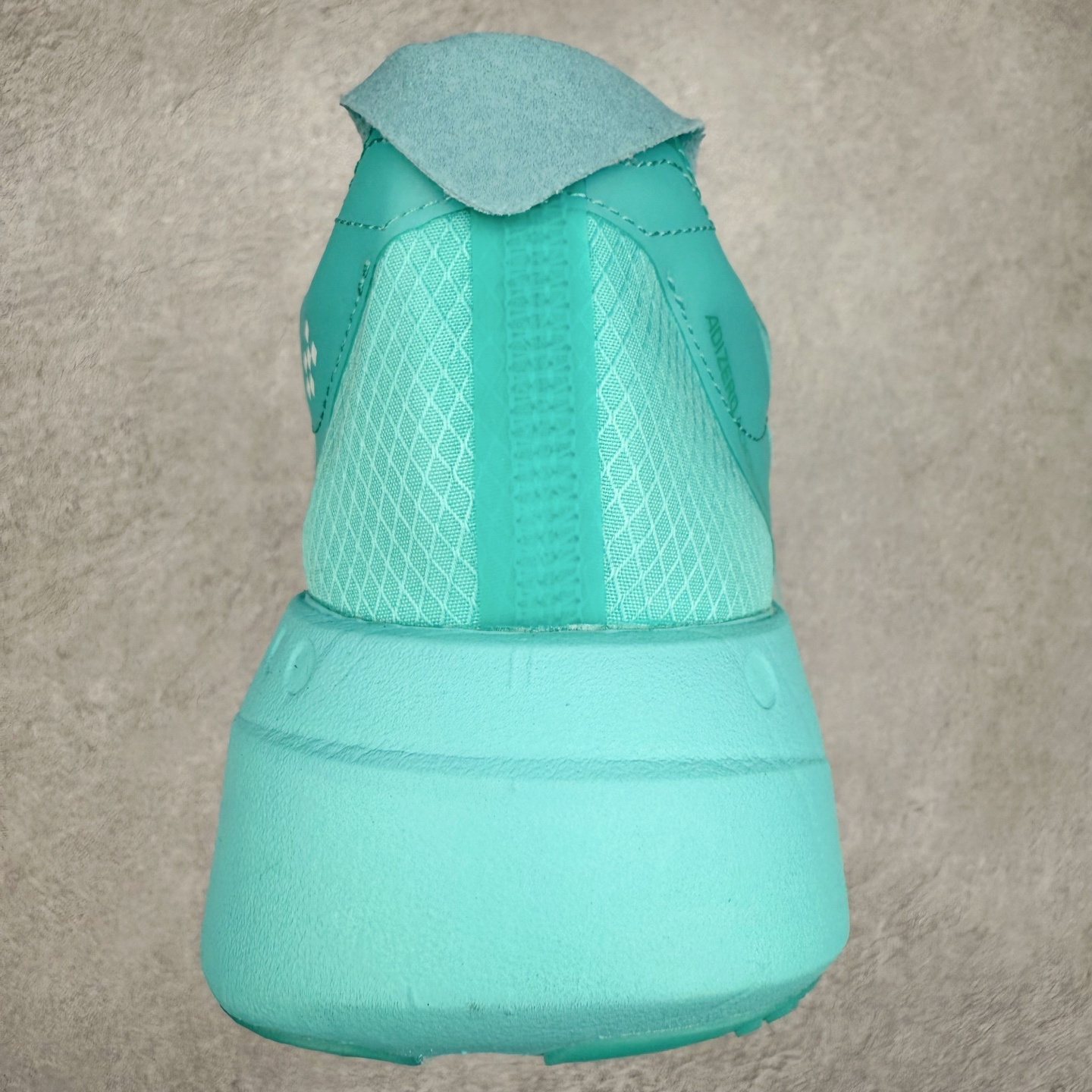 图片[8]-AD Adizero Adios Pro 4 马拉松竞速专业跑鞋 JR1251 CELERMESH针织网面非常轻薄 纤维间的缝隙很大 可以保证跑步时的透气、排汗效果 鞋舌直接与两侧的内衬和鞋底连接在一起 在跑步过程中不会被鞋舌的左右移动所困扰 在标准鞋带孔的基础上再拓宽一组鞋带孔 适合不同脚型的需求 突破性 EnergyRods 技术，有助于跑者实现更好的成绩 中底独特的LIGHTSTRIKE PRO泡棉材质 微弹感觉在跑步过程中给予了良好的支撑体验 对于顶级精英和高水平进阶跑者来说 ADIOS PRO是一双值得信赖的竞速比赛用鞋 尺码：36 36.5 37.5 38 38.5 39 40 40.5 41 42 42.5 43 44 44.5 45-选品中心