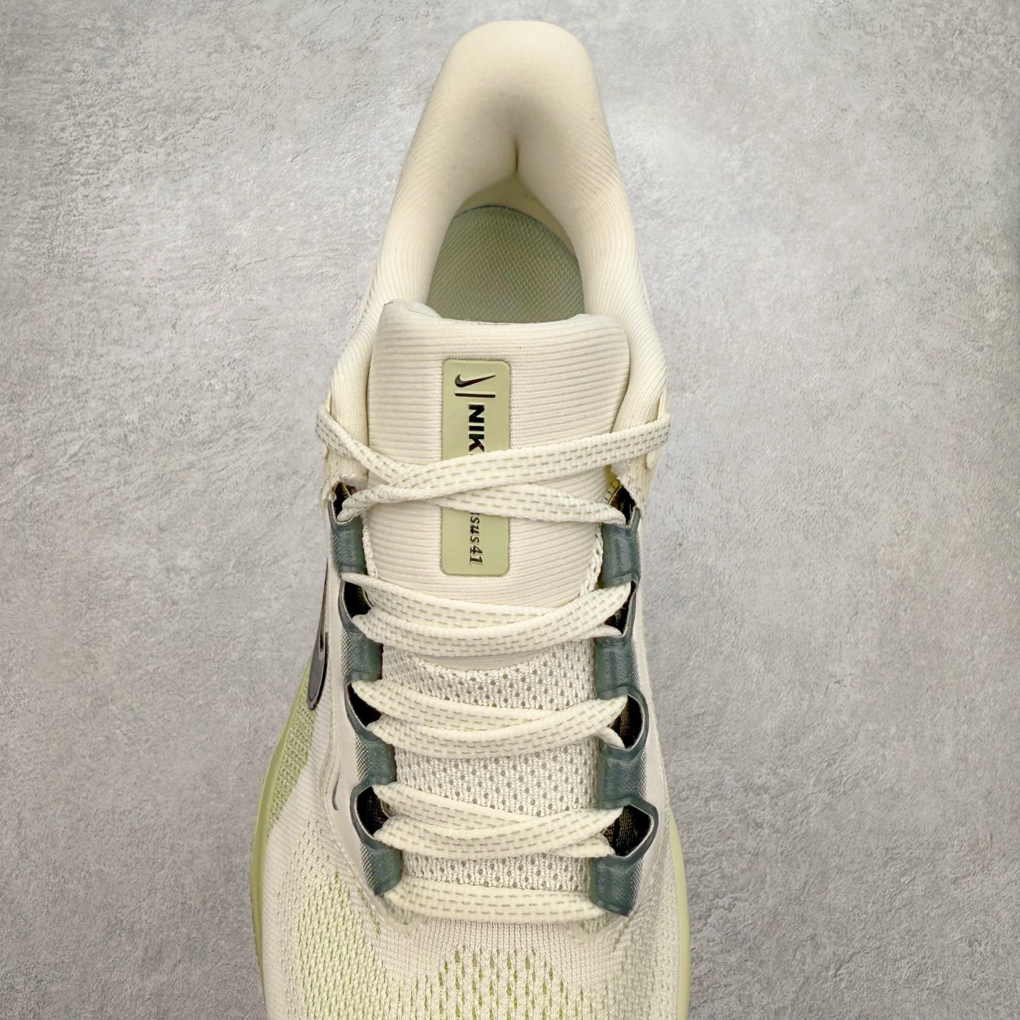 图片[5]-＃特价福利 NK Zoom Pegasus 飞马41代马拉松系列网面透气缓震疾速跑鞋 拥有 Zoom Air 一如既往的稳定感和流畅感 鞋面采用工程网眼设计 为特定高热区域营造出色透气性 进一步增加鞋面的穿孔数量 让足部能够快速散热 中足搭配 Flywire 飞线 在高速运动时营造舒适稳定的贴合感 内置Zoon气垫加持 动力十足 尺码：36 36.5 37.5 38 38.5 39 40 40.5 41 42 42.5 43 44 44.5 45-选品中心