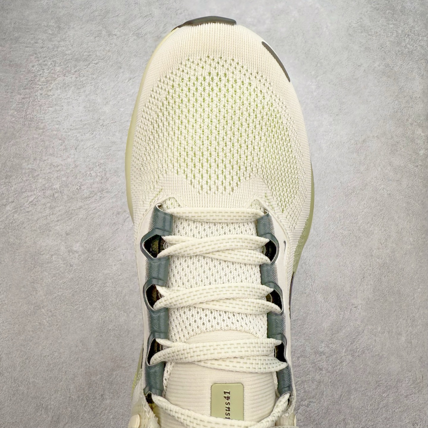 图片[4]-＃特价福利 NK Zoom Pegasus 飞马41代马拉松系列网面透气缓震疾速跑鞋 拥有 Zoom Air 一如既往的稳定感和流畅感 鞋面采用工程网眼设计 为特定高热区域营造出色透气性 进一步增加鞋面的穿孔数量 让足部能够快速散热 中足搭配 Flywire 飞线 在高速运动时营造舒适稳定的贴合感 内置Zoon气垫加持 动力十足 尺码：36 36.5 37.5 38 38.5 39 40 40.5 41 42 42.5 43 44 44.5 45-选品中心