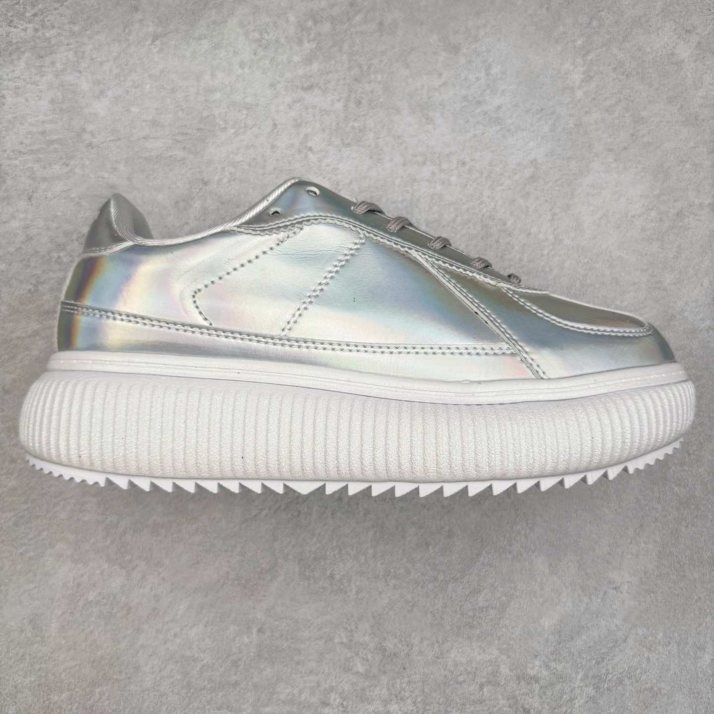 Onitsuka Tiger 鬼塚虎 Delecity 厚底运动 耐磨 低帮生活休闲鞋 尺码:36 37 37.5 38 39 39.5 40 40.5 41.5 42 42.5 43.5 44 45-选品中心