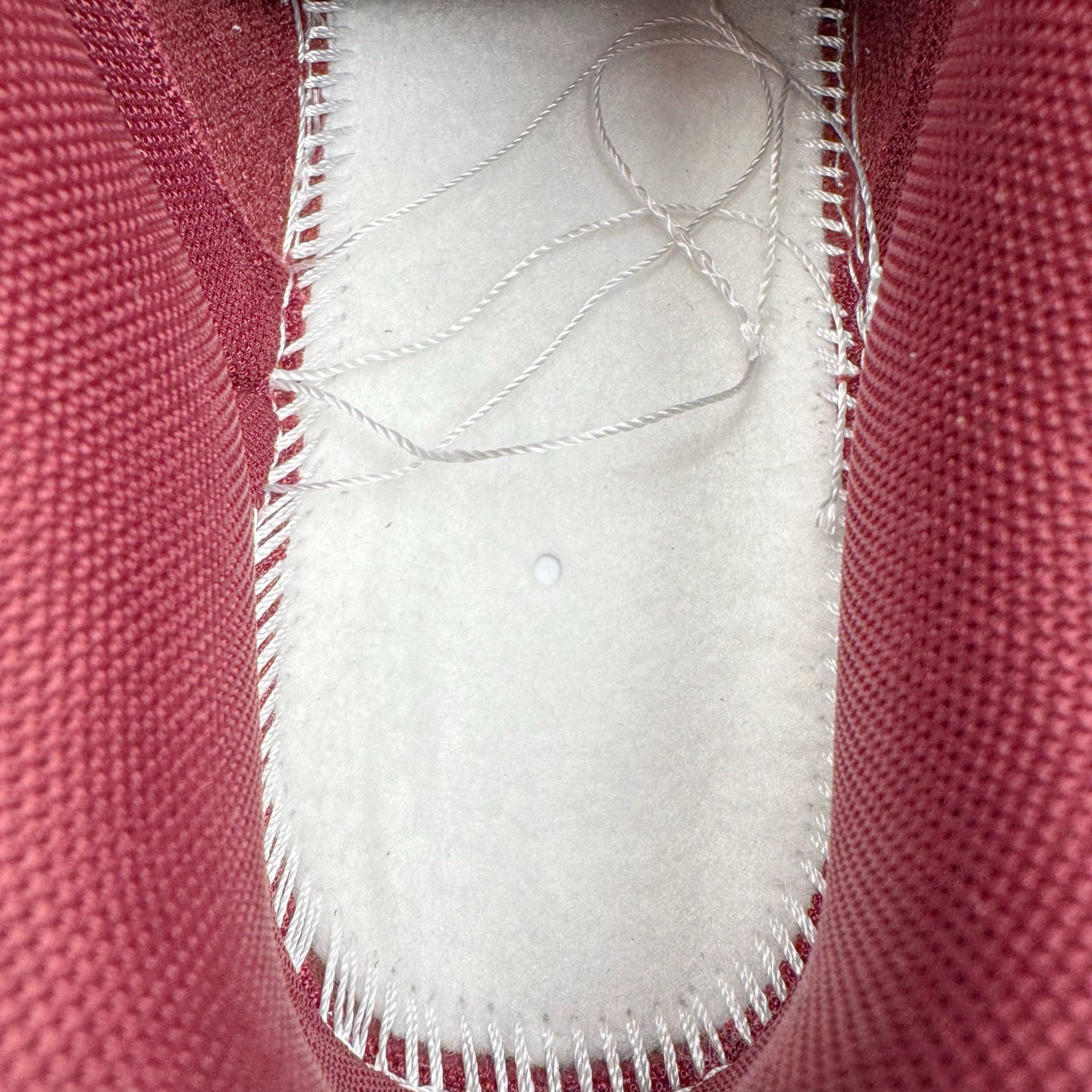 图片[11]-＃YC纯原 NK Dunk Low 红杉 DV0833-115 实力大厂出品 新配色陆续开发 利润个位数只为口碑 全套原纸板楦头开发 确保原汁原味 完美呈现DUNK版型 一比一鞋头弧度高度鞋身弧度 此版本只针对中端市场 皮料材质有所更替 其他数据细节工艺流程均保持一致 绝不口嗨 细节品控鞋型随意对比 独家私模官方第六代原厂航空铝磨具打磨大底 鞋头坡度极致还原 无解鞋型 原盒原配 圈内天花板工艺 原厂玻璃冲刀 超高清洁度 全鞋零毛边皮料切割 原厂中底布点胶 中底布拉帮走线遵循公司 尺码：36 36.5 37.5 38 38.5 39 40 40.5 41 42 42.5 43 44 44.5 45 46-选品中心