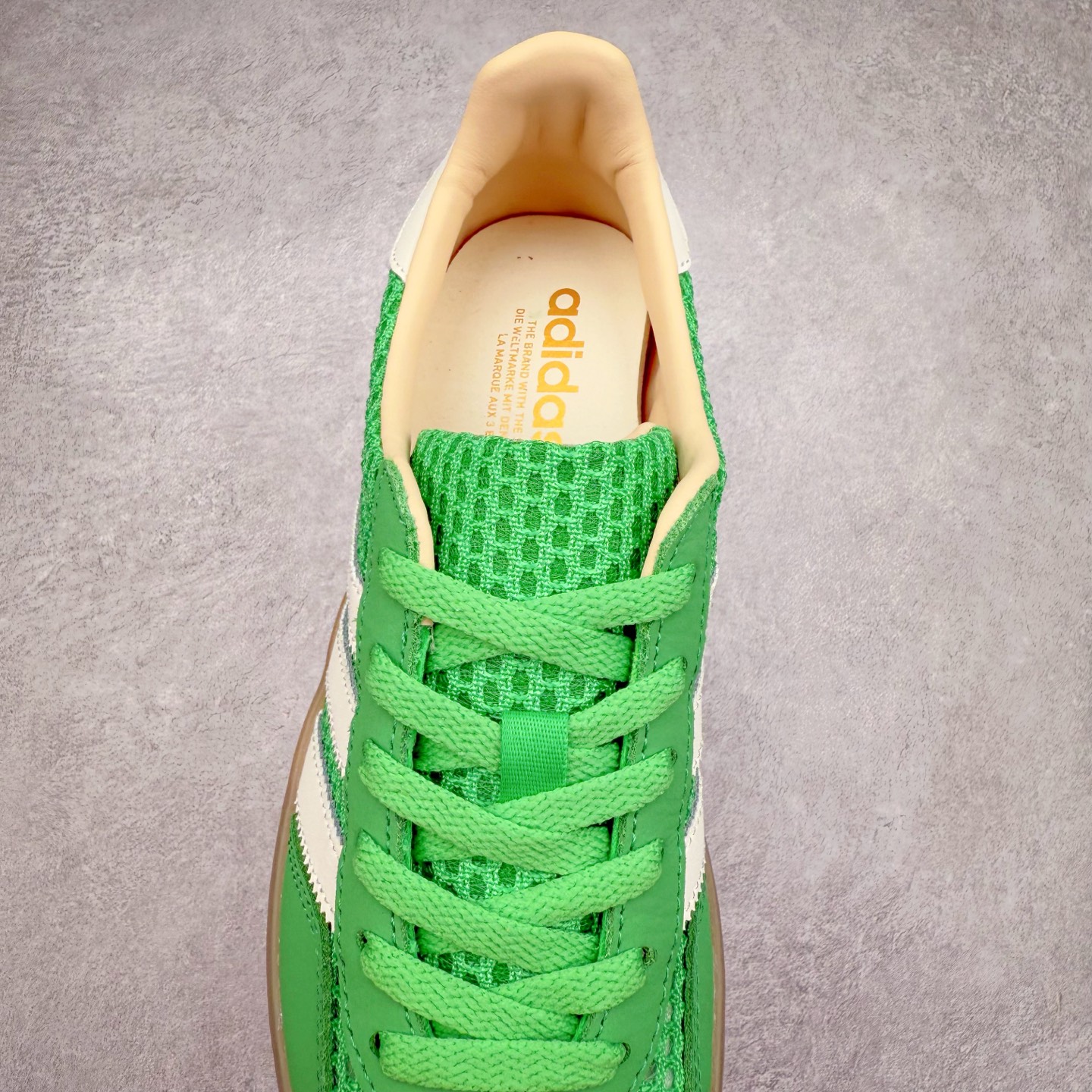 图片[5]-AD Gazelle Indoor Trainers 羚羊内训系列低帮复古百搭休闲运动德训风板鞋 JH5417 90年代经典的复刻版！自60年代以足球训练鞋面世以来,Gazelle就以其经典设计席卷全球。1991年版本的复刻,再造经典Gazelle。采用皮革打造,搭配浊色细节,让这款经典更加简约。尺码：36 36⅔ 37⅓ 38 38⅔ 39⅓ 40 40⅔ 41⅓ 42 42⅔ 43⅓ 44⅓ 44⅔ 45-选品中心