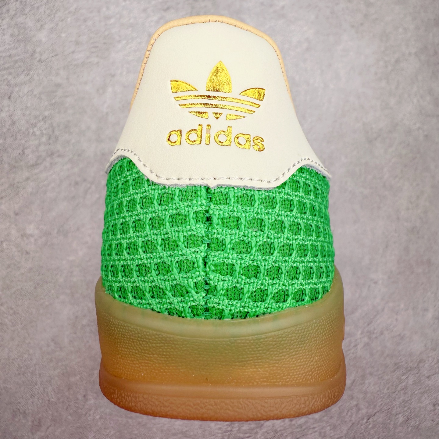 图片[8]-AD Gazelle Indoor Trainers 羚羊内训系列低帮复古百搭休闲运动德训风板鞋 JH5417 90年代经典的复刻版！自60年代以足球训练鞋面世以来,Gazelle就以其经典设计席卷全球。1991年版本的复刻,再造经典Gazelle。采用皮革打造,搭配浊色细节,让这款经典更加简约。尺码：36 36⅔ 37⅓ 38 38⅔ 39⅓ 40 40⅔ 41⅓ 42 42⅔ 43⅓ 44⅓ 44⅔ 45-选品中心