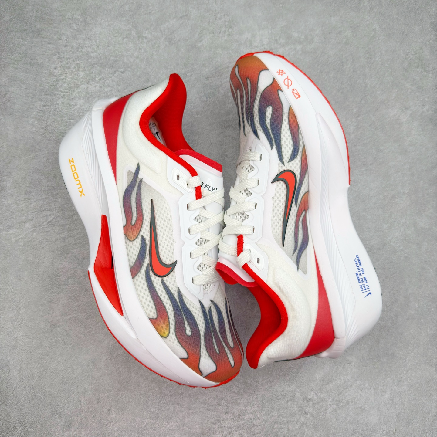 图片[3]-＃TG纯原 NK ZoomX Invincible Run Flyknit 6 轻量跑鞋 飞织低帮休闲运动慢跑鞋 厚底增高 老爹鞋 此鞋专为短跑运动员而生 是为 5 至 10 公里距离的赛事和训练打造 整体设计采用流线型的轻质工程网眼材质构成鞋面 并与其他 Running 旗舰鞋款同样搭载全脚掌 ZoomX 缓冲中底 搭配 Pebax 物料与橡胶外底 ZoomX StreakFly 首发配色以Prototype呈现 其灵感是来自开发期间的磨损测试 透过编号的标记与内侧的预期跑步距离突出研发过程 尺码：36 36.5 37.5 38 38.5 39 40 40.5 41 42 42.5 43 44 45-选品中心