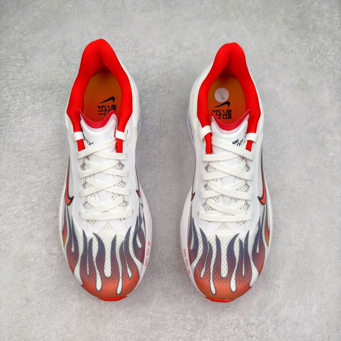 图片[2]-＃TG纯原 NK ZoomX Invincible Run Flyknit 6 轻量跑鞋 飞织低帮休闲运动慢跑鞋 厚底增高 老爹鞋 此鞋专为短跑运动员而生 是为 5 至 10 公里距离的赛事和训练打造 整体设计采用流线型的轻质工程网眼材质构成鞋面 并与其他 Running 旗舰鞋款同样搭载全脚掌 ZoomX 缓冲中底 搭配 Pebax 物料与橡胶外底 ZoomX StreakFly 首发配色以Prototype呈现 其灵感是来自开发期间的磨损测试 透过编号的标记与内侧的预期跑步距离突出研发过程 尺码：36 36.5 37.5 38 38.5 39 40 40.5 41 42 42.5 43 44 45-选品中心