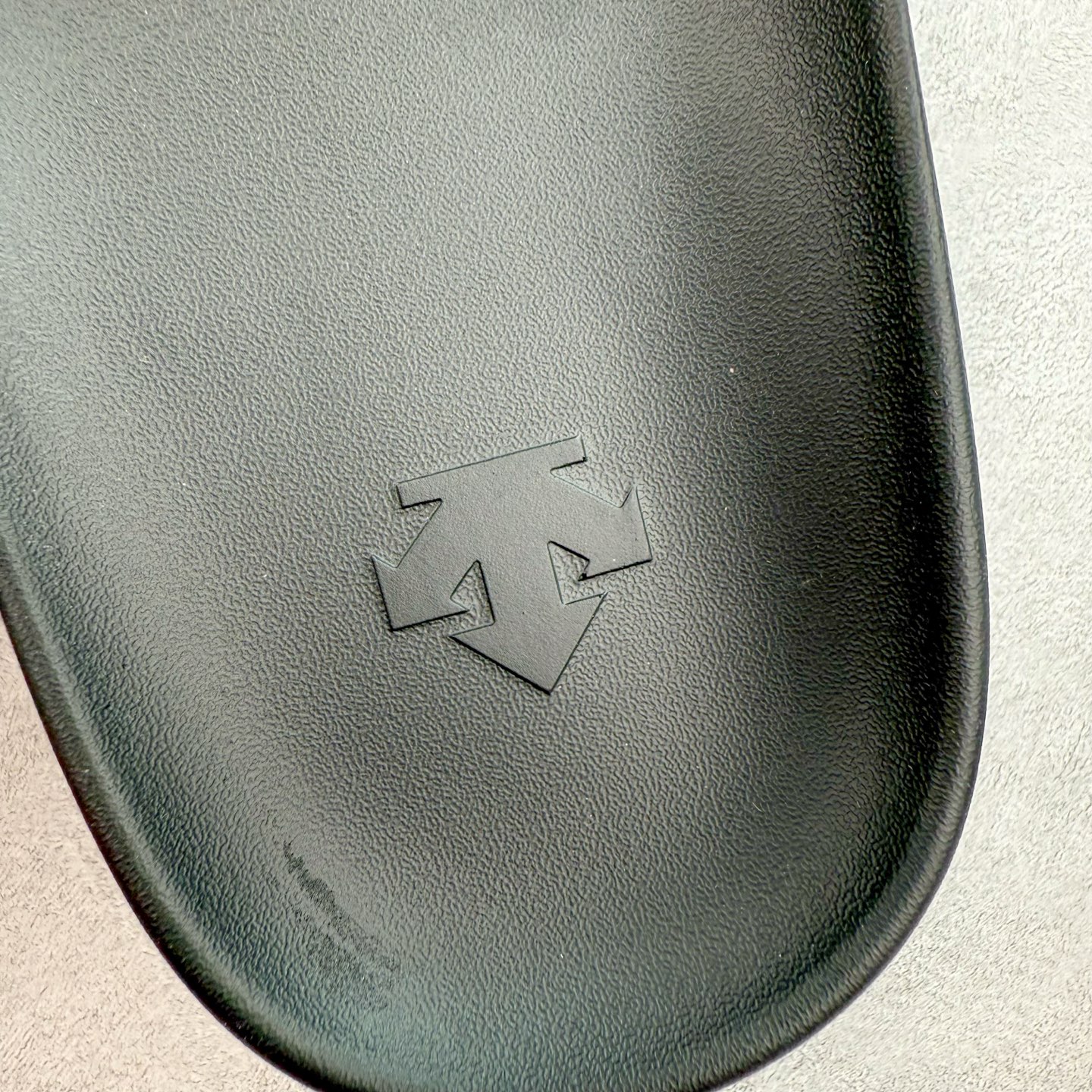 图片[9]-迪桑特DESCENTE ICING Nars 舒适 防滑防磨一字拖鞋 男女同款 黑色 尺码：36/45-选品中心