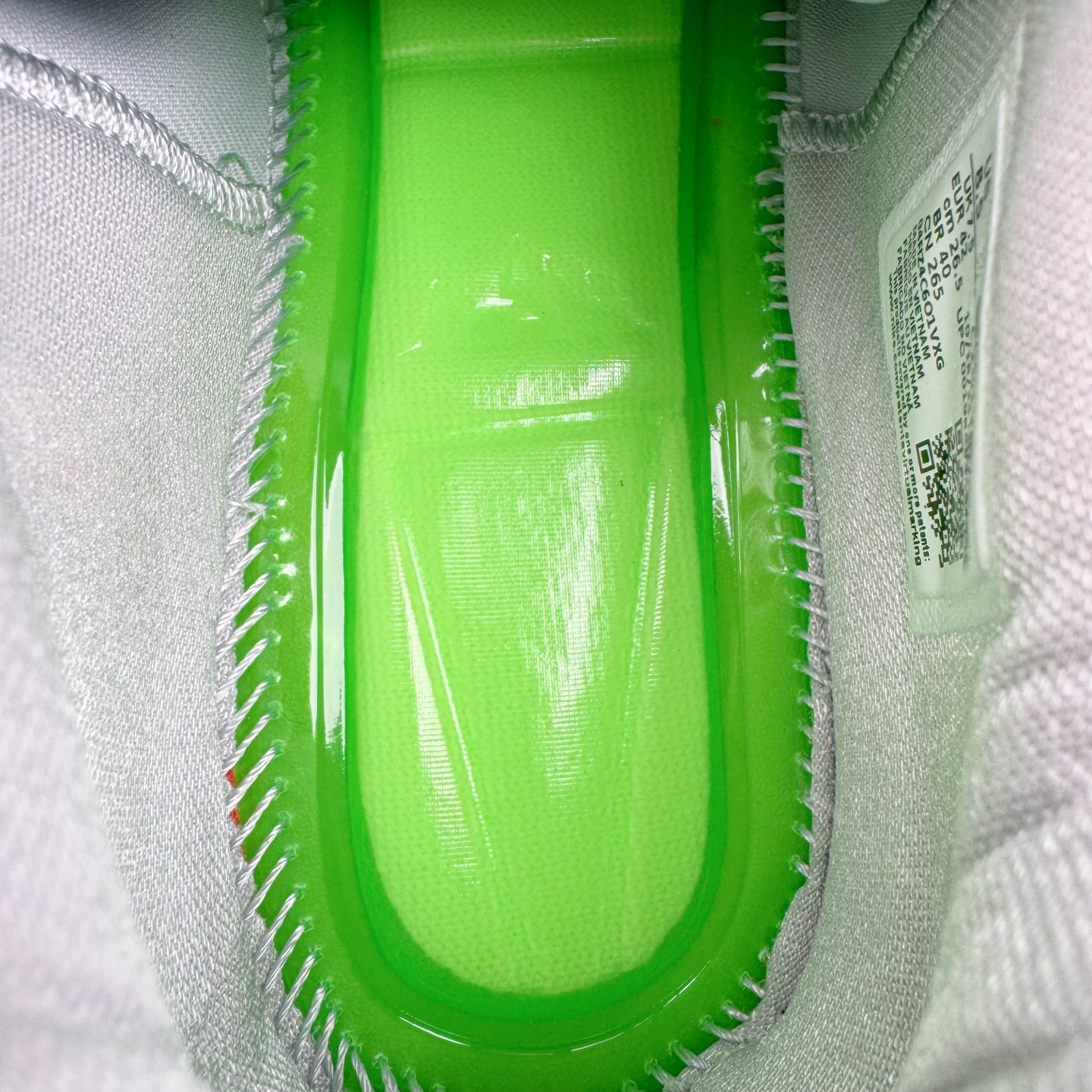 图片[10]-＃灭世纯原 NK ZOOM GT CUT 1 低帮实战篮球鞋 CZ0176-008 历时三月调试 完美版型独家呈现 独家革新四层加厚复合鞋面 鞋面强度及支撑性能秒杀市场尝鲜纯原 独家内置高韧性TPU抗扭片 尝鲜纯原无抗扭片 原厂ZOOM 配套工艺气垫 澎湃脚感上脚可鉴 区分市场假气垫 低气压气垫 大底正确拼接式SWOOSH图案 区分市场一体式贴膜 原厂REACT中底发泡模具 前掌纹路极其立体 防滑性能优异 实战出真知 历经多位圈内大神实战测试 尺码：39 40 40.5 41 42 42.5 43 44 44.5 45 46-选品中心