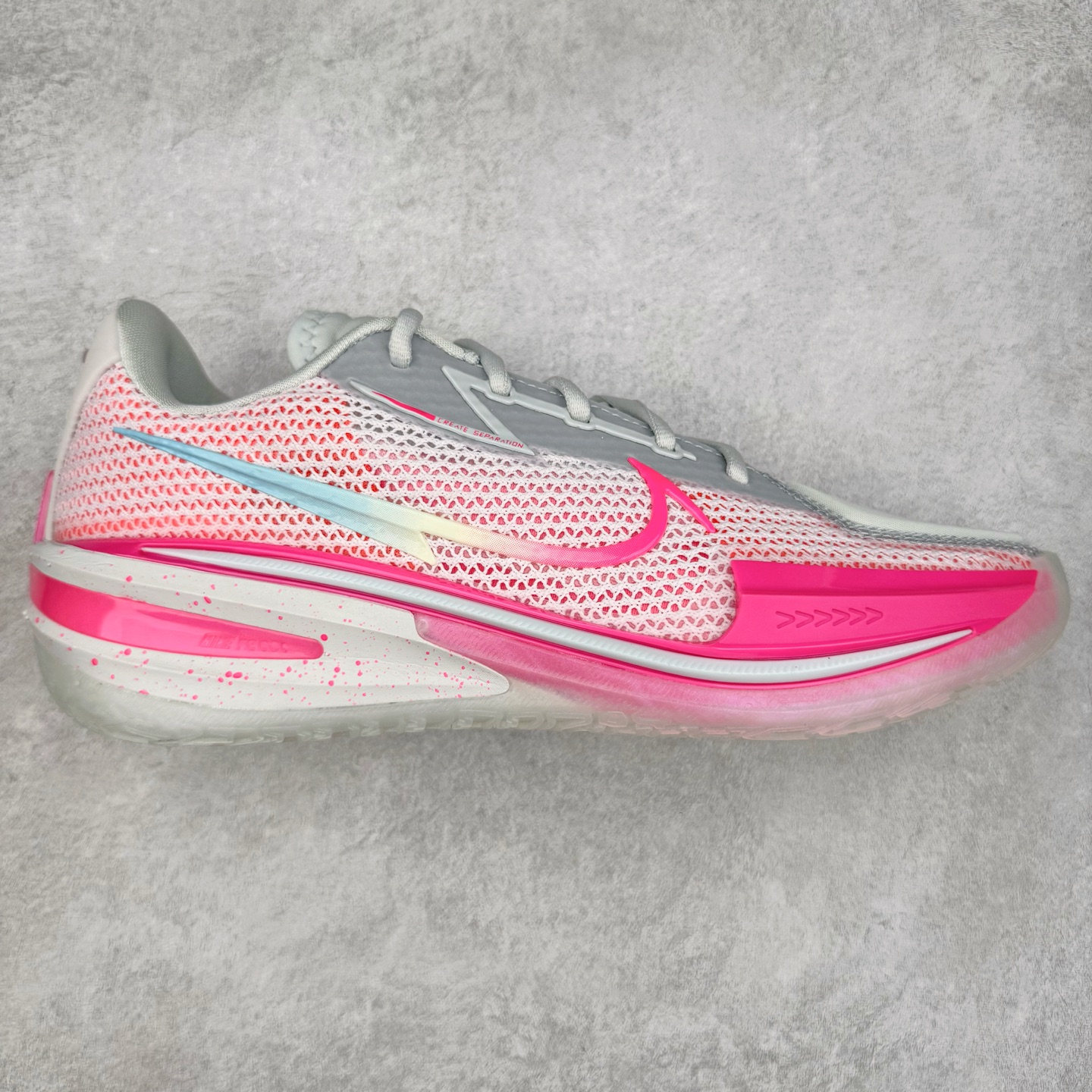 ＃灭世纯原 NK ZOOM GT CUT 1 低帮实战篮球鞋 CZ0176-008 历时三月调试 完美版型独家呈现 独家革新四层加厚复合鞋面 鞋面强度及支撑性能秒杀市场尝鲜纯原 独家内置高韧性TPU抗扭片 尝鲜纯原无抗扭片 原厂ZOOM 配套工艺气垫 澎湃脚感上脚可鉴 区分市场假气垫 低气压气垫 大底正确拼接式SWOOSH图案 区分市场一体式贴膜 原厂REACT中底发泡模具 前掌纹路极其立体 防滑性能优异 实战出真知 历经多位圈内大神实战测试 尺码：39 40 40.5 41 42 42.5 43 44 44.5 45 46-选品中心