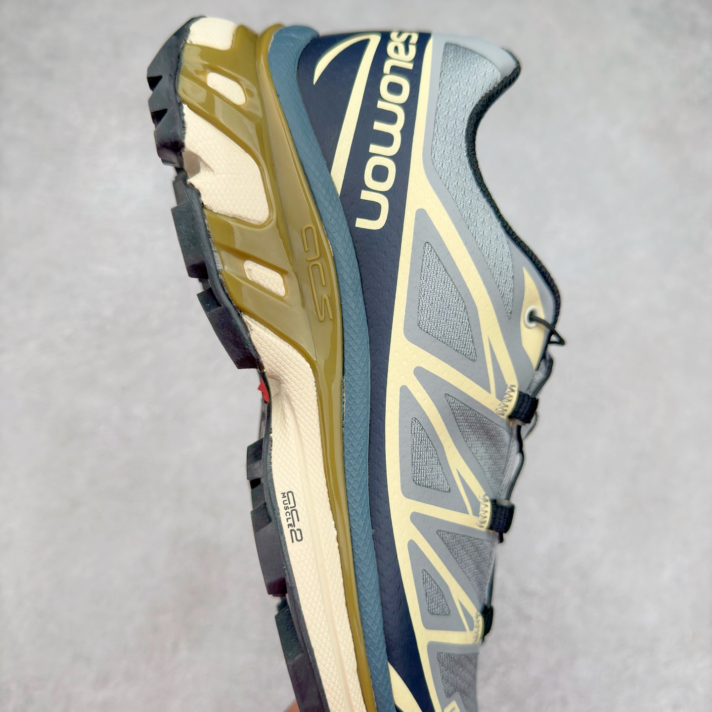 图片[6]-＃纯原福利 Salomon 萨洛蒙 XT-6 复古机能户外跑鞋 这双XT-6 鞋面以锯齿状的包裹系统呈现 在黑色基底之下加入了各种色点缀 内嵌式的袜套设计与 Quicklace 系带系统一道 实现了立体包裹与精准贴合 结合 Contagrip 大底科技 让穿着者可以轻松驾驭户外与通勤下的任何运动生活场景 无缝鞋身户外随意纵横 颜值与脚感兼备 出街通勤 绝对非常吸睛 你值得拥有 尺码：36 36.5 37.5 38 38.5 39 40 40.5 41 42 42.5 43 44 44.5 45-选品中心