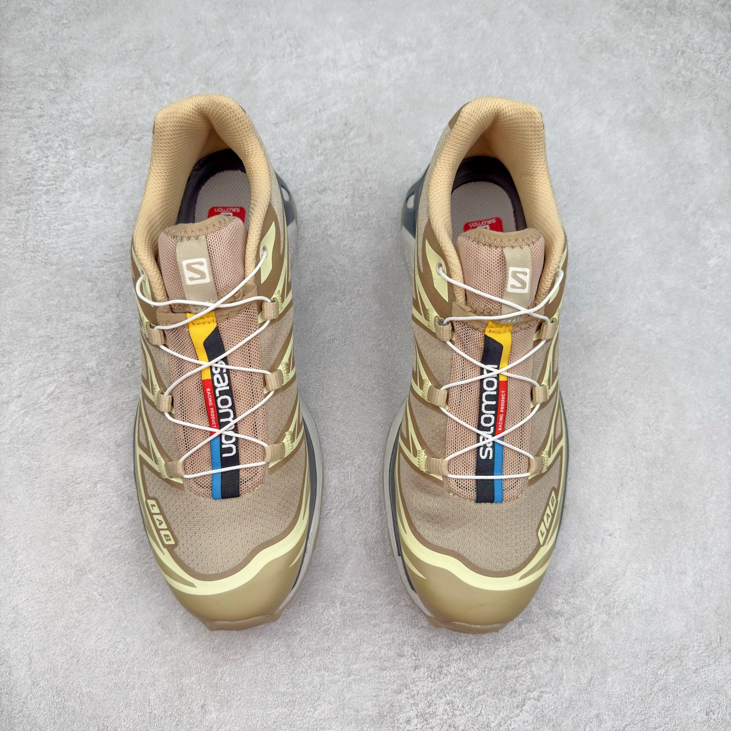 图片[2]-＃纯原福利 Salomon 萨洛蒙 XT-6 复古机能户外跑鞋 这双XT-6 鞋面以锯齿状的包裹系统呈现 在黑色基底之下加入了各种色点缀 内嵌式的袜套设计与 Quicklace 系带系统一道 实现了立体包裹与精准贴合 结合 Contagrip 大底科技 让穿着者可以轻松驾驭户外与通勤下的任何运动生活场景 无缝鞋身户外随意纵横 颜值与脚感兼备 出街通勤 绝对非常吸睛 你值得拥有 尺码：36 36.5 37.5 38 38.5 39 40 40.5 41 42 42.5 43 44 44.5 45-选品中心