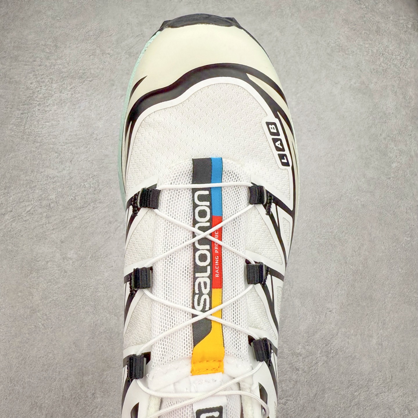 图片[4]-＃纯原福利 Salomon 萨洛蒙 XT-6 复古机能户外跑鞋 这双XT-6 鞋面以锯齿状的包裹系统呈现 在黑色基底之下加入了各种色点缀 内嵌式的袜套设计与 Quicklace 系带系统一道 实现了立体包裹与精准贴合 结合 Contagrip 大底科技 让穿着者可以轻松驾驭户外与通勤下的任何运动生活场景 无缝鞋身户外随意纵横 颜值与脚感兼备 出街通勤 绝对非常吸睛 你值得拥有 尺码：36 36.5 37.5 38 38.5 39 40 40.5 41 42 42.5 43 44 44.5 45-选品中心