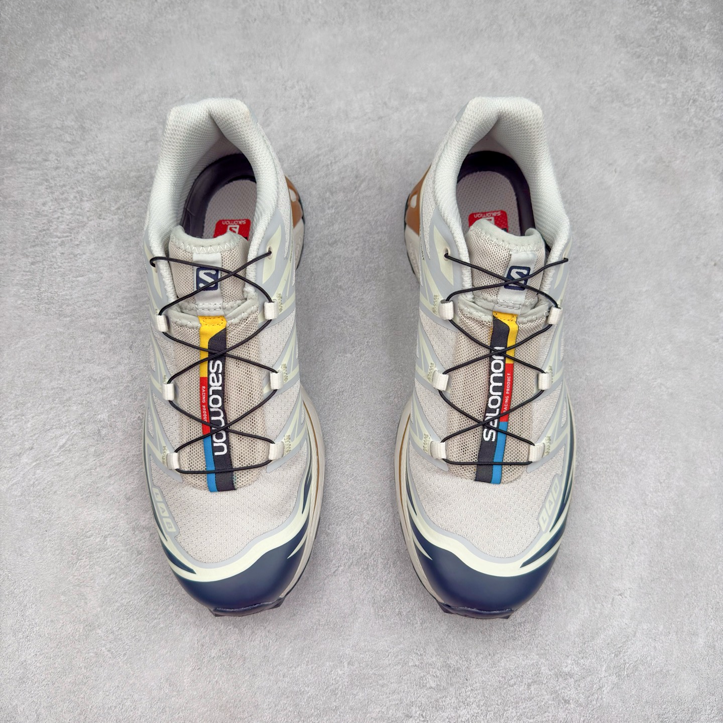 图片[2]-＃纯原福利 Salomon 萨洛蒙 XT-6 复古机能户外跑鞋 这双XT-6 鞋面以锯齿状的包裹系统呈现 在黑色基底之下加入了各种色点缀 内嵌式的袜套设计与 Quicklace 系带系统一道 实现了立体包裹与精准贴合 结合 Contagrip 大底科技 让穿着者可以轻松驾驭户外与通勤下的任何运动生活场景 无缝鞋身户外随意纵横 颜值与脚感兼备 出街通勤 绝对非常吸睛 你值得拥有 尺码：36 36.5 37.5 38 38.5 39 40 40.5 41 42 42.5 43 44 44.5 45-选品中心