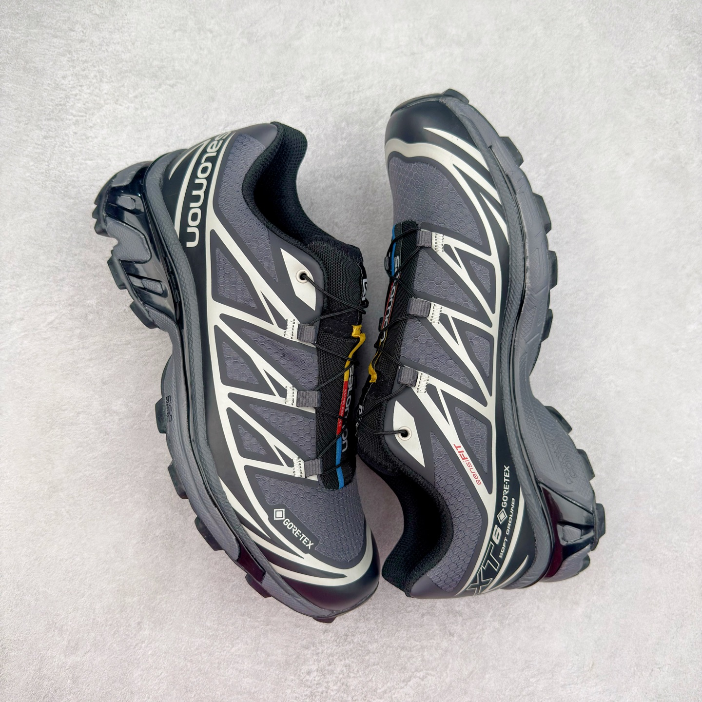 图片[3]-＃纯原福利 Salomon 萨洛蒙 XT-6 复古机能户外跑鞋 这双XT-6 鞋面以锯齿状的包裹系统呈现 在黑色基底之下加入了各种色点缀 内嵌式的袜套设计与 Quicklace 系带系统一道 实现了立体包裹与精准贴合 结合 Contagrip 大底科技 让穿着者可以轻松驾驭户外与通勤下的任何运动生活场景 无缝鞋身户外随意纵横 颜值与脚感兼备 出街通勤 绝对非常吸睛 你值得拥有 尺码：36 36.5 37.5 38 38.5 39 40 40.5 41 42 42.5 43 44 44.5 45-选品中心