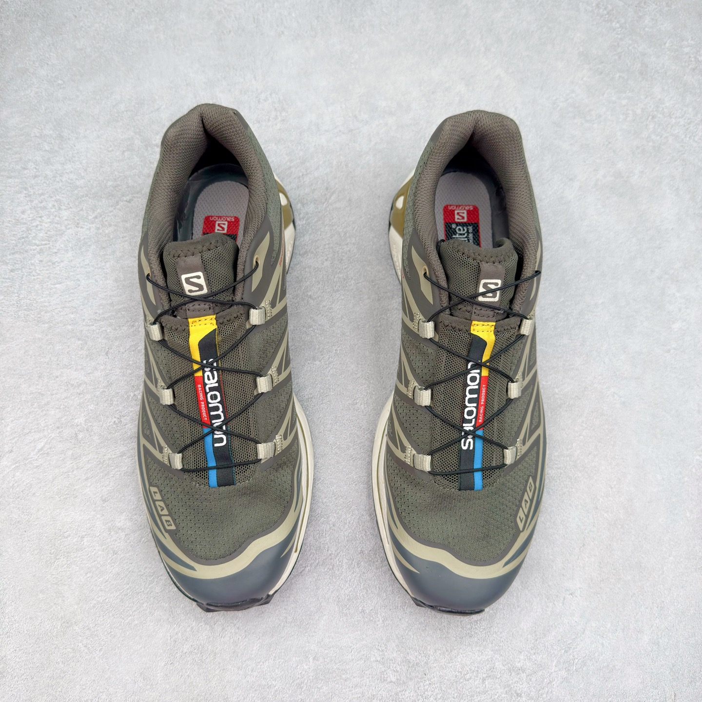 图片[2]-＃纯原福利 Salomon 萨洛蒙 XT-6 复古机能户外跑鞋 这双XT-6 鞋面以锯齿状的包裹系统呈现 在黑色基底之下加入了各种色点缀 内嵌式的袜套设计与 Quicklace 系带系统一道 实现了立体包裹与精准贴合 结合 Contagrip 大底科技 让穿着者可以轻松驾驭户外与通勤下的任何运动生活场景 无缝鞋身户外随意纵横 颜值与脚感兼备 出街通勤 绝对非常吸睛 你值得拥有 尺码：36 36.5 37.5 38 38.5 39 40 40.5 41 42 42.5 43 44 44.5 45-选品中心