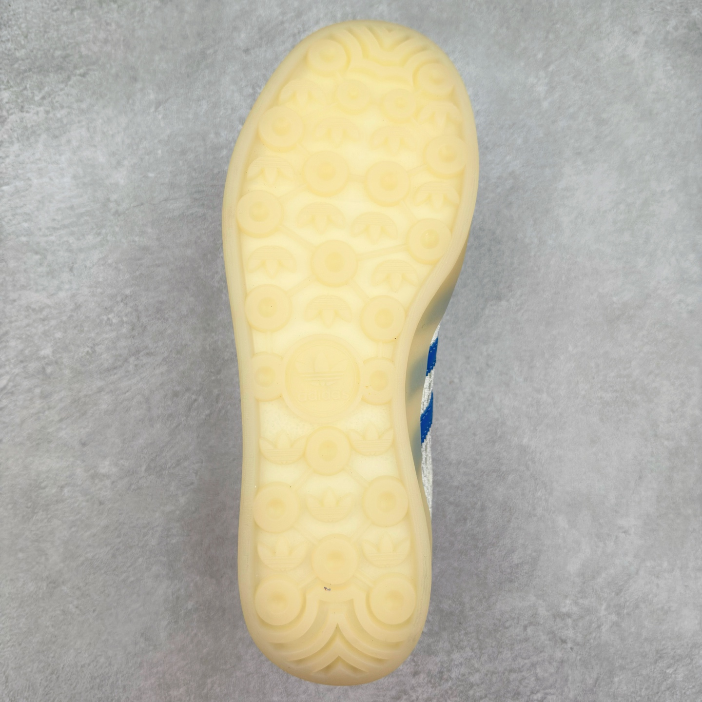 图片[9]-AD Gazelle Indoor Trainers 羚羊内训系列低帮复古百搭休闲运动德训风板鞋 JH5419 90年代经典的复刻版！自60年代以足球训练鞋面世以来,Gazelle就以其经典设计席卷全球。1991年版本的复刻,再造经典Gazelle。采用皮革打造,搭配浊色细节,让这款经典更加简约。尺码：36 36⅔ 37⅓ 38 38⅔ 39⅓ 40 40⅔ 41⅓ 42 42⅔ 43⅓ 44⅓ 44⅔ 45-选品中心