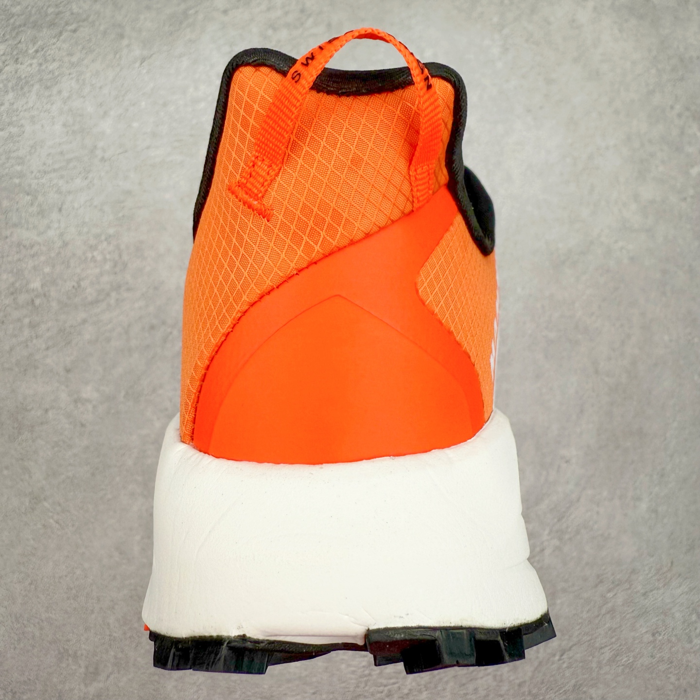 图片[8]-MAMMUT猛犸象 Hueco Knit 2 登山靴多功能鞋履 独立私模 顶级复刻百分百还原# 应用BASE FIT 2.0专利技术 拥有优越的抓地力、护趾力和运动缓冲功能 可折叠鞋跟 透气针织鞋面 适合春夏与初秋季节的设计 即刻\\\”履\\\”行出发 尺码：36 36.5 37.5 38 38.5 39 40 40.5 41 42 42.5 43 44 44.5 45 46-选品中心