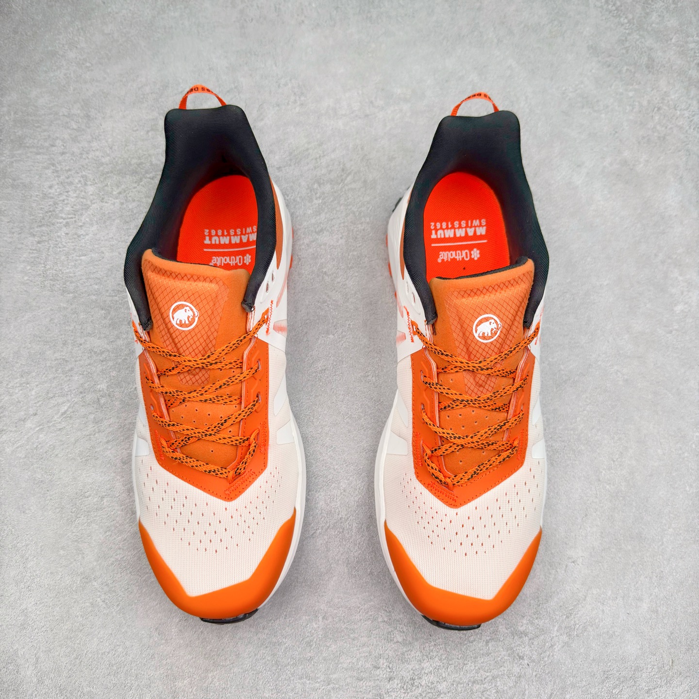 图片[2]-MAMMUT猛犸象 Hueco Knit 2 登山靴多功能鞋履 独立私模 顶级复刻百分百还原# 应用BASE FIT 2.0专利技术 拥有优越的抓地力、护趾力和运动缓冲功能 可折叠鞋跟 透气针织鞋面 适合春夏与初秋季节的设计 即刻\\\”履\\\”行出发 尺码：36 36.5 37.5 38 38.5 39 40 40.5 41 42 42.5 43 44 44.5 45 46-选品中心