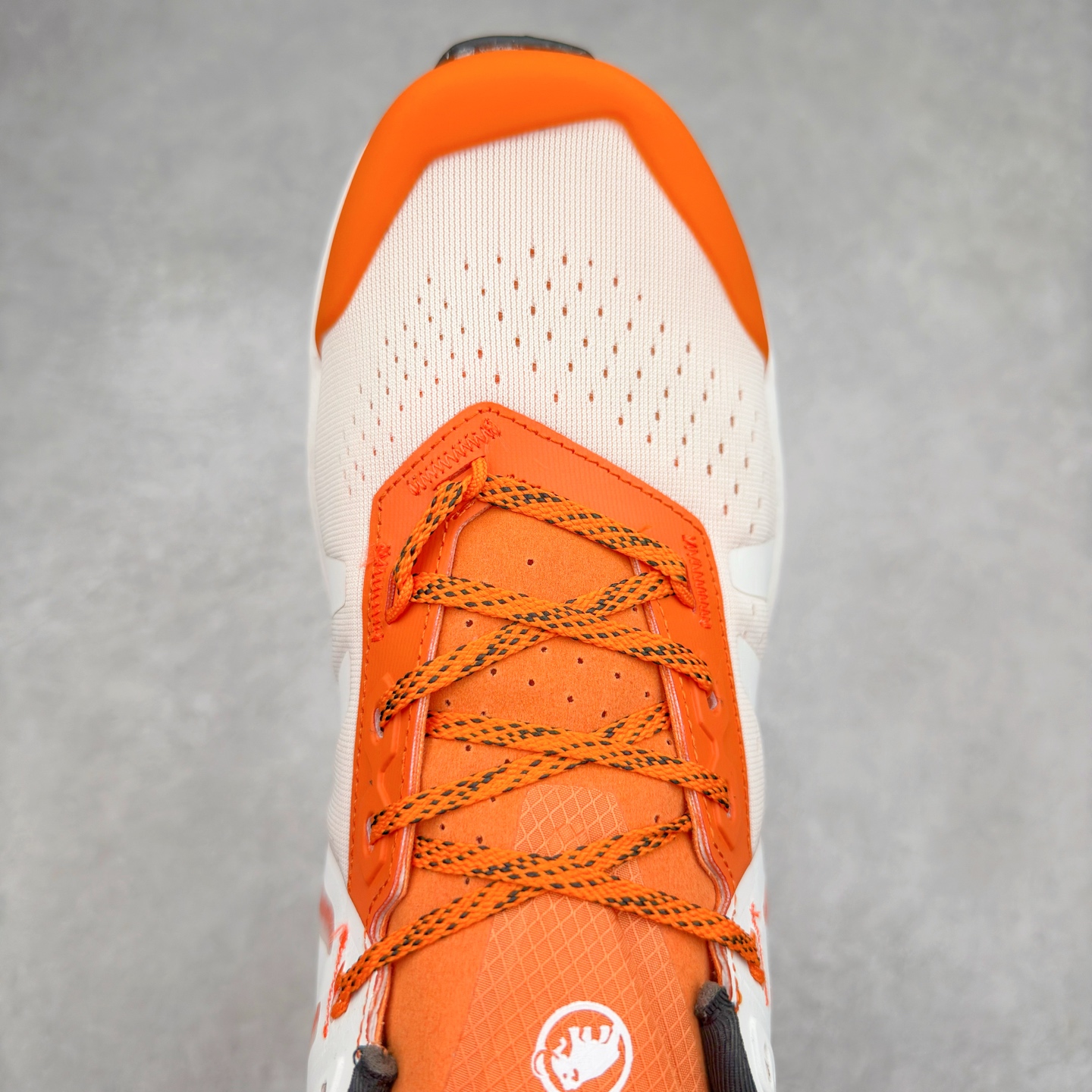 图片[4]-MAMMUT猛犸象 Hueco Knit 2 登山靴多功能鞋履 独立私模 顶级复刻百分百还原# 应用BASE FIT 2.0专利技术 拥有优越的抓地力、护趾力和运动缓冲功能 可折叠鞋跟 透气针织鞋面 适合春夏与初秋季节的设计 即刻\\\”履\\\”行出发 尺码：36 36.5 37.5 38 38.5 39 40 40.5 41 42 42.5 43 44 44.5 45 46-选品中心