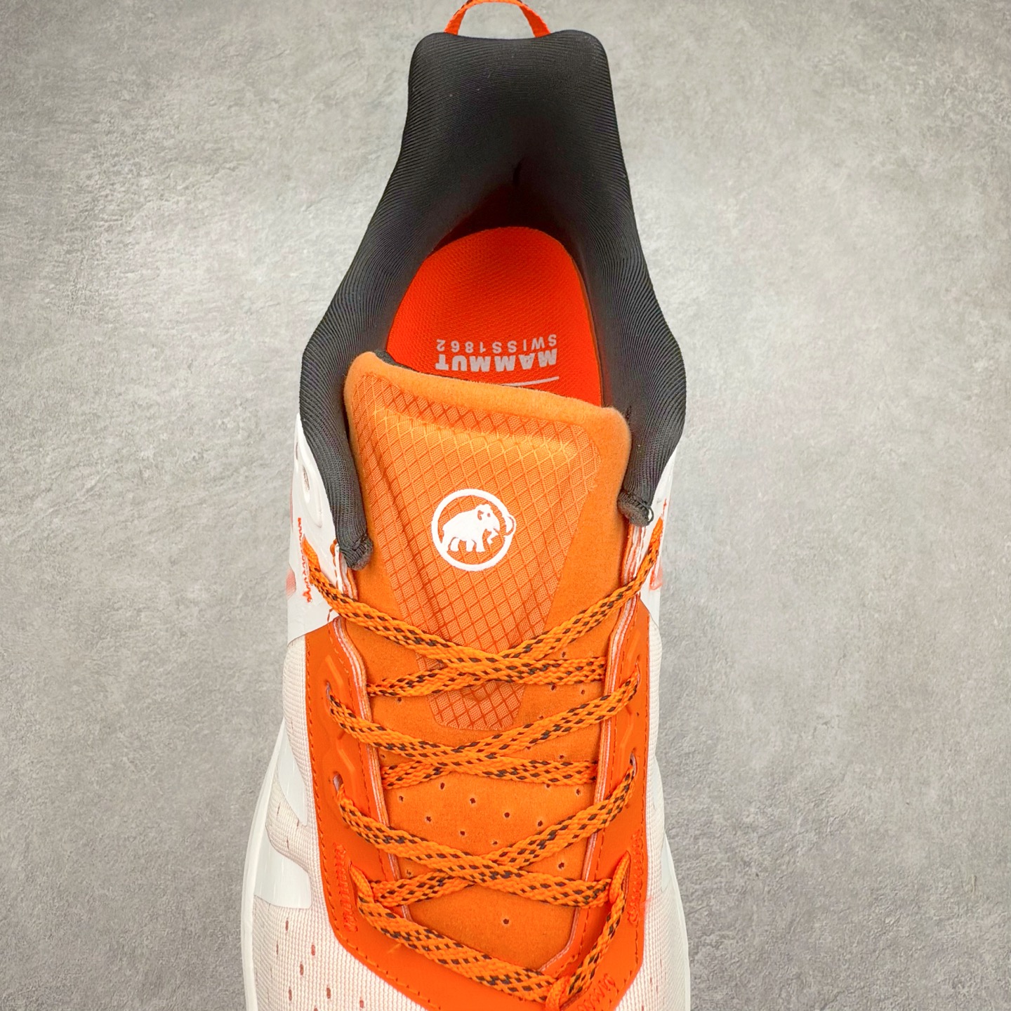 图片[5]-MAMMUT猛犸象 Hueco Knit 2 登山靴多功能鞋履 独立私模 顶级复刻百分百还原# 应用BASE FIT 2.0专利技术 拥有优越的抓地力、护趾力和运动缓冲功能 可折叠鞋跟 透气针织鞋面 适合春夏与初秋季节的设计 即刻\\\”履\\\”行出发 尺码：36 36.5 37.5 38 38.5 39 40 40.5 41 42 42.5 43 44 44.5 45 46-选品中心