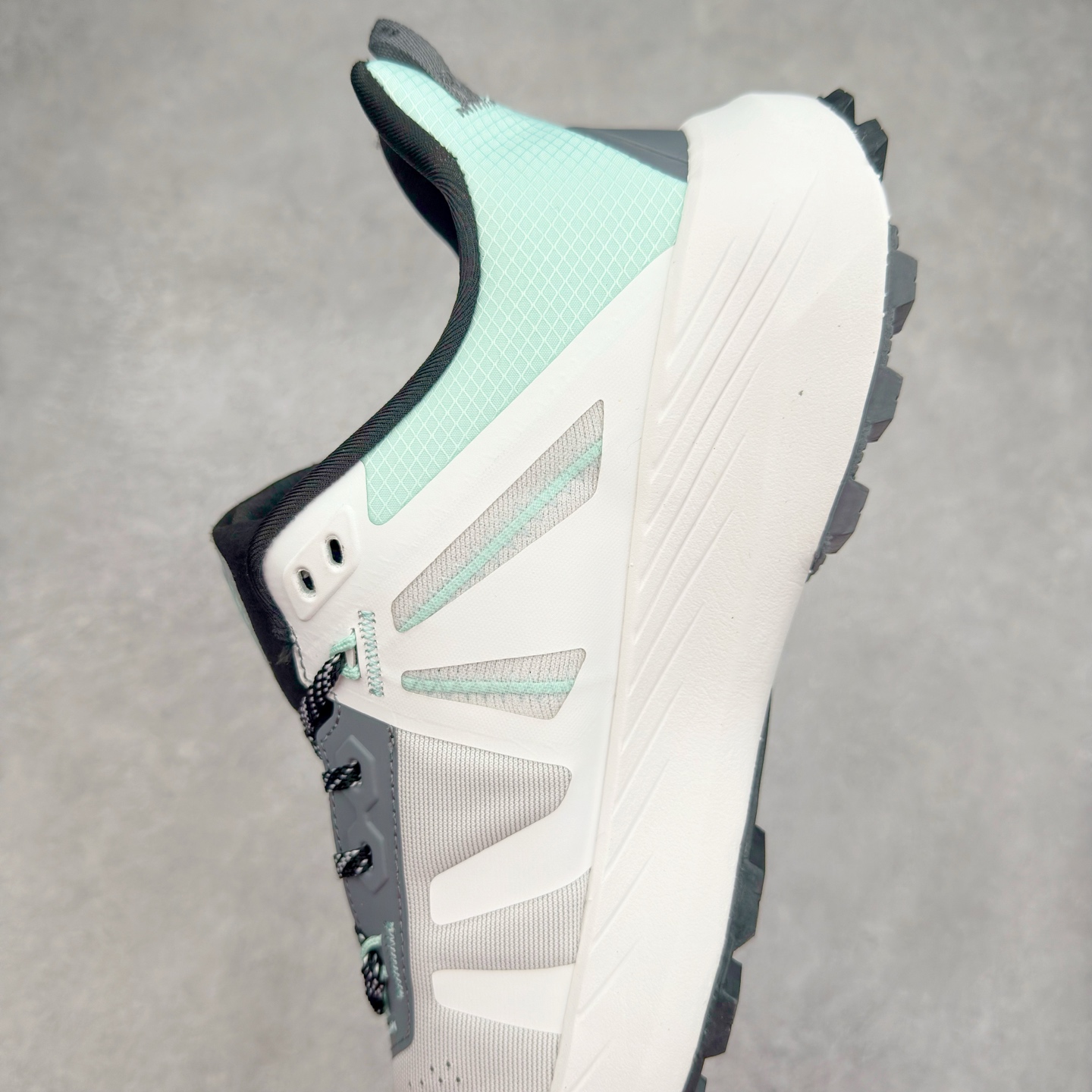 图片[7]-MAMMUT猛犸象 Hueco Knit 2 登山靴多功能鞋履 独立私模 顶级复刻百分百还原# 应用BASE FIT 2.0专利技术 拥有优越的抓地力、护趾力和运动缓冲功能 可折叠鞋跟 透气针织鞋面 适合春夏与初秋季节的设计 即刻\\\”履\\\”行出发 尺码：36 36.5 37.5 38 38.5 39 40 40.5 41 42 42.5 43 44 44.5 45 46-选品中心