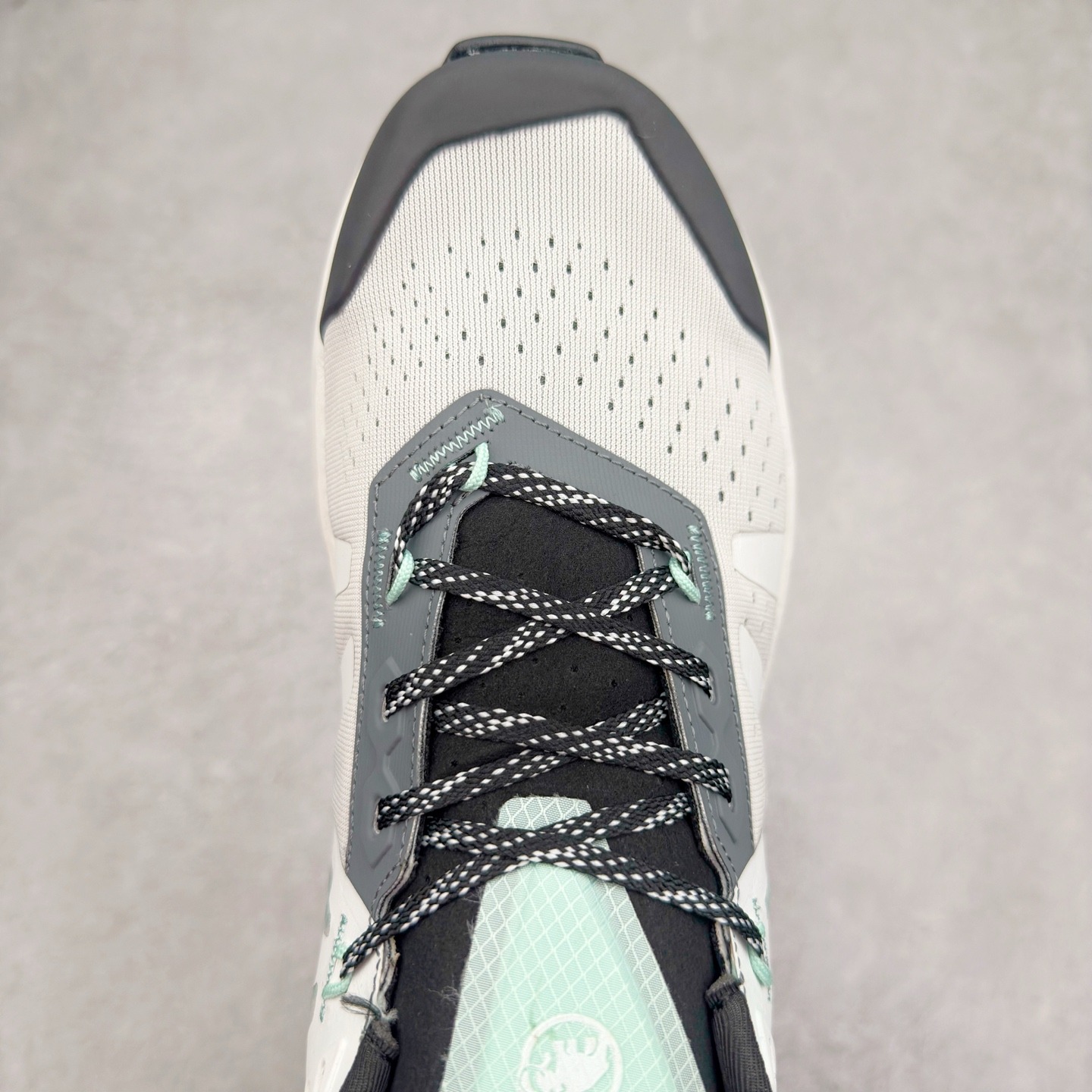 图片[4]-MAMMUT猛犸象 Hueco Knit 2 登山靴多功能鞋履 独立私模 顶级复刻百分百还原# 应用BASE FIT 2.0专利技术 拥有优越的抓地力、护趾力和运动缓冲功能 可折叠鞋跟 透气针织鞋面 适合春夏与初秋季节的设计 即刻\\\”履\\\”行出发 尺码：36 36.5 37.5 38 38.5 39 40 40.5 41 42 42.5 43 44 44.5 45 46-选品中心