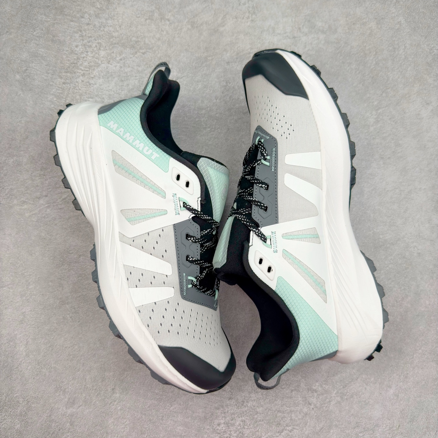 图片[3]-MAMMUT猛犸象 Hueco Knit 2 登山靴多功能鞋履 独立私模 顶级复刻百分百还原# 应用BASE FIT 2.0专利技术 拥有优越的抓地力、护趾力和运动缓冲功能 可折叠鞋跟 透气针织鞋面 适合春夏与初秋季节的设计 即刻\\\”履\\\”行出发 尺码：36 36.5 37.5 38 38.5 39 40 40.5 41 42 42.5 43 44 44.5 45 46-选品中心