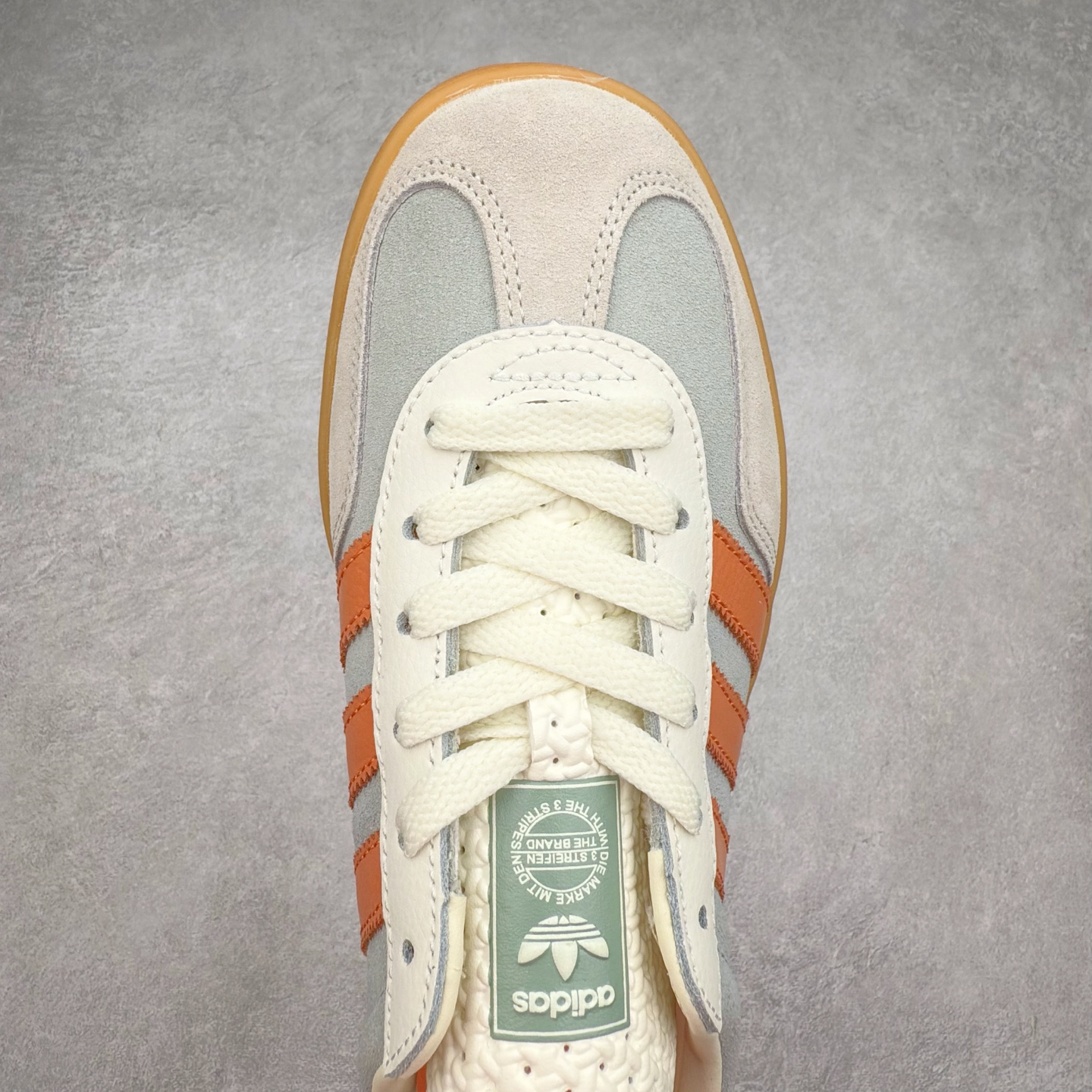 图片[4]-AD Gazelle Indoor Trainers 羚羊内训系列低帮复古百搭休闲运动德训风板鞋 JQ0011 90年代经典的复刻版！自60年代以足球训练鞋面世以来,Gazelle就以其经典设计席卷全球。1991年版本的复刻,再造经典Gazelle。采用皮革打造,搭配浊色细节,让这款经典更加简约。尺码：36 36⅔ 37⅓ 38 38⅔ 39⅓ 40 40⅔ 41⅓ 42 42⅔ 43⅓ 44⅓ 44⅔ 45-选品中心