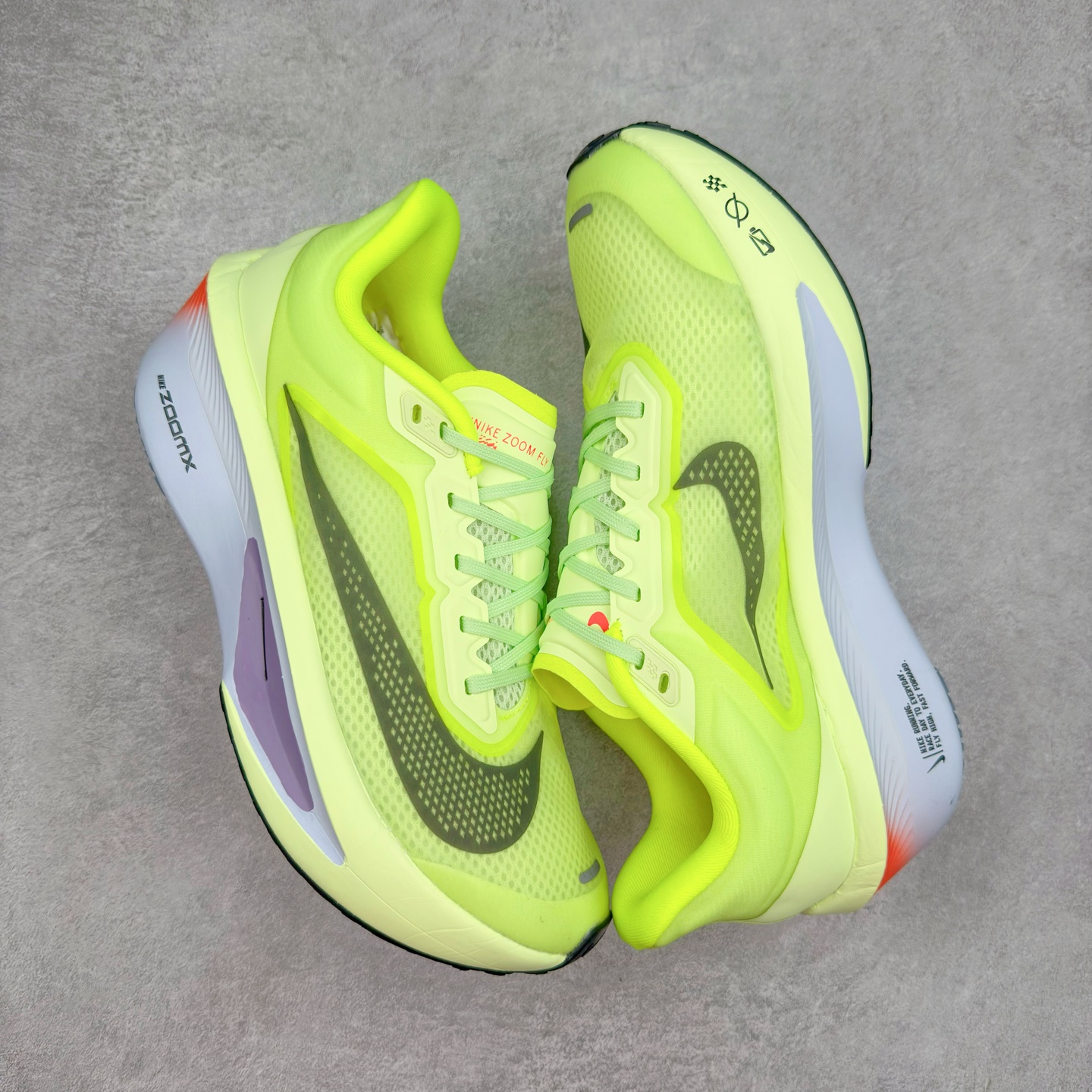 图片[3]-NK ZoomX Invincible Run Flyknit 6 轻量跑鞋 飞织低帮休闲运动慢跑鞋 厚底增高 老爹鞋 此鞋专为短跑运动员而生 是为 5 至 10 公里距离的赛事和训练打造 整体设计采用流线型的轻质工程网眼材质构成鞋面 并与其他 Running 旗舰鞋款同样搭载全脚掌 ZoomX 缓冲中底 搭配 Pebax 物料与橡胶外底 ZoomX StreakFly 首发配色以Prototype呈现 其灵感是来自开发期间的磨损测试 透过编号的标记与内侧的预期跑步距离突出研发过程 货号： FN8455-701 尺码：36 36.5 37.5 38 38.5 39 40 40.5 41 42 42.5 43 44 45-选品中心