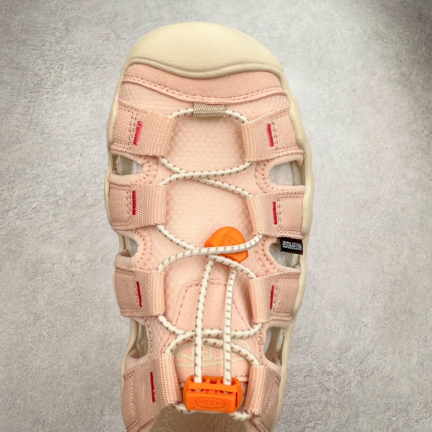 图片[4]-KEEN Hyperport H2 科恩防滑耐磨低帮户外功能鞋溯溪鞋凉鞋 KEEN诞生于2003年的美国人气户外品牌，以一双“保护脚趾”且能涉足水域的户外凉鞋NEWPORT诞生为契机，开启原创制鞋之路。KEEN相信，天空之下即是户外，因为户外不一定是极具挑战性的独自冒险，也可以是与朋友、家人和宠物一同分享外面的世界。同时，KEEN从诞生之初便始终贯彻环保制鞋的理念，不断创造出优秀的原创奇履。脚踏实地，致力向善。我们想和世界产生更多交集为世界减少更多负担，和你趣户外、趣做自己、趣环保让地球和生活都变得更美好。尺码：36 36.5 37.5 38 38.5 39 40 40.5 41 42 42.5 43 44 44.5 45-选品中心