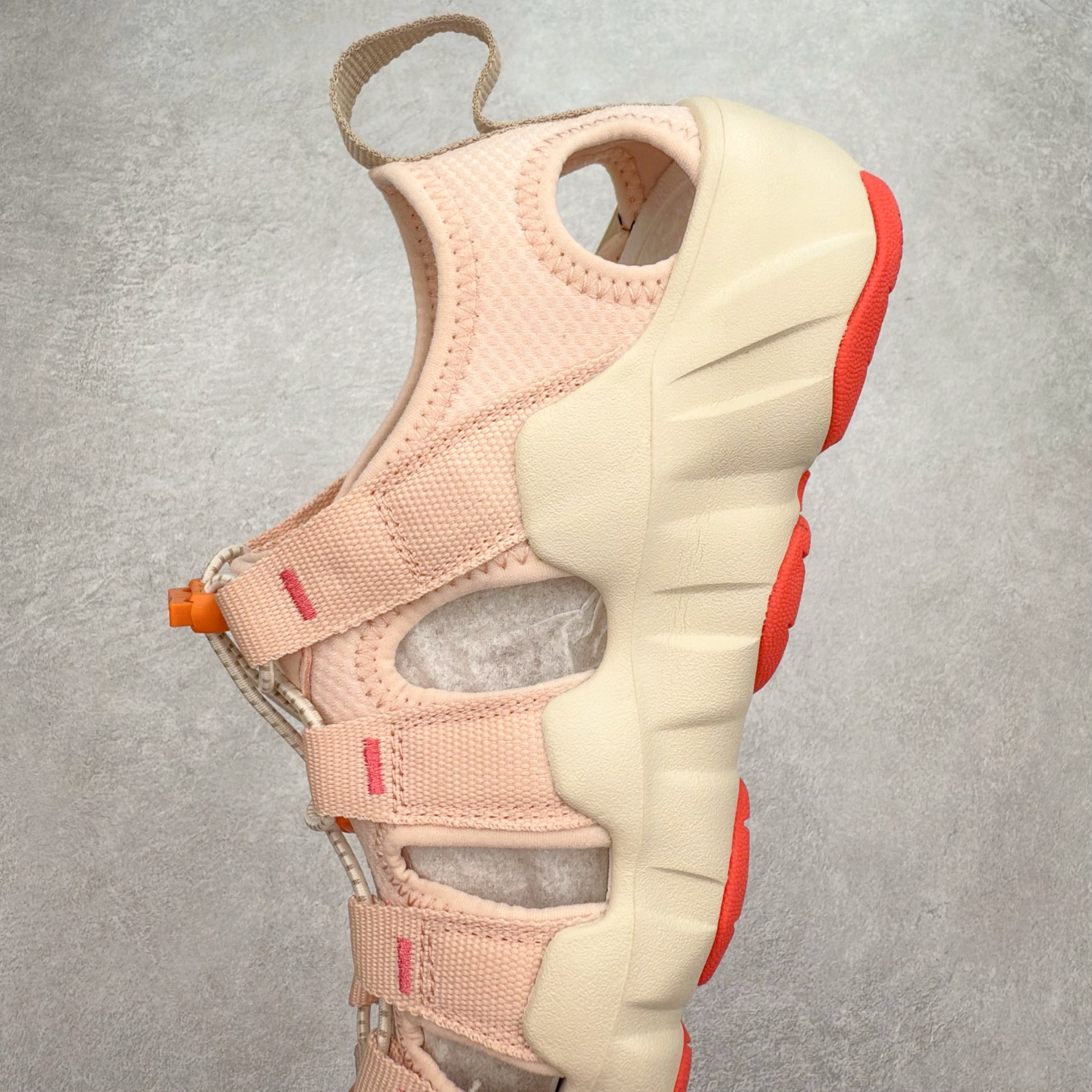 图片[7]-KEEN Hyperport H2 科恩防滑耐磨低帮户外功能鞋溯溪鞋凉鞋 KEEN诞生于2003年的美国人气户外品牌，以一双“保护脚趾”且能涉足水域的户外凉鞋NEWPORT诞生为契机，开启原创制鞋之路。KEEN相信，天空之下即是户外，因为户外不一定是极具挑战性的独自冒险，也可以是与朋友、家人和宠物一同分享外面的世界。同时，KEEN从诞生之初便始终贯彻环保制鞋的理念，不断创造出优秀的原创奇履。脚踏实地，致力向善。我们想和世界产生更多交集为世界减少更多负担，和你趣户外、趣做自己、趣环保让地球和生活都变得更美好。尺码：36 36.5 37.5 38 38.5 39 40 40.5 41 42 42.5 43 44 44.5 45-选品中心