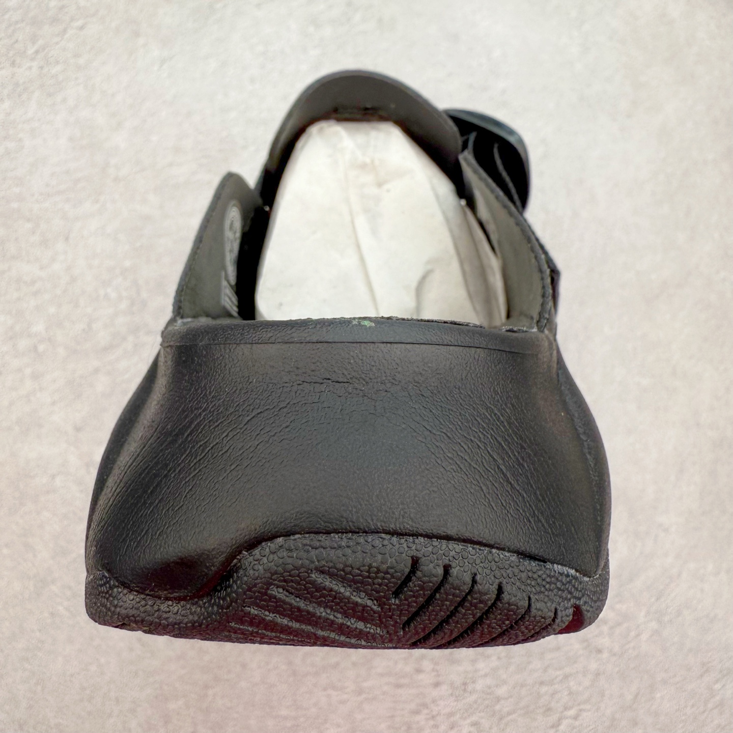 图片[8]-KEEN HYPERPORT 科恩舒适优雅轻盈防臭包头拖鞋 KEEN诞生于2003年的美国人气户外品牌，以一双“保护脚趾”且能涉足水域的户外凉鞋NEWPORT诞生为契机，开启原创制鞋之路。KEEN相信，天空之下即是户外，因为户外不一定是极具挑战性的独自冒险，也可以是与朋友、家人和宠物一同分享外面的世界。同时，KEEN从诞生之初便始终贯彻环保制鞋的理念，不断创造出优秀的原创奇履。脚踏实地，致力向善。我们想和世界产生更多交集为世界减少更多负担，和你趣户外、趣做自己、趣环保让地球和生活都变得更美好。尺码：36 36.5 37.5 38 38.5 39 40 40.5 41 42 42.5 43 44 44.5 45-选品中心