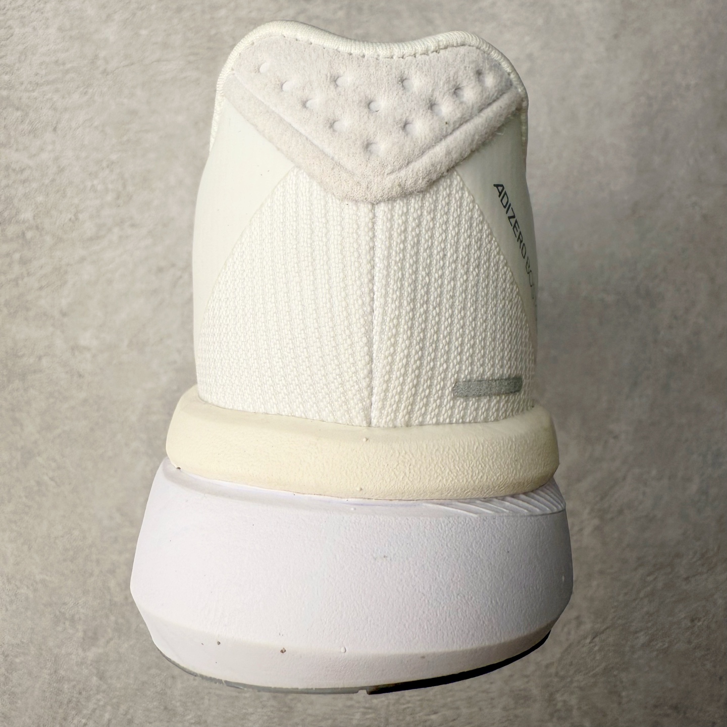 图片[8]-AD Adizero Boston 13 夏季透气网眼竞速跑鞋 JS4939 融合Lightstrike和Lightstrike Pro技术 采用乙烯/乙酸乙烯酯(EVA)材质 打造舒适中底 含ENERGYROD能量碳柱 旨在为步伐添活力 尺码：36 36.5 37 38 38.5 39 40 40.5 41 42 42.5 43 44 44.5 45-选品中心