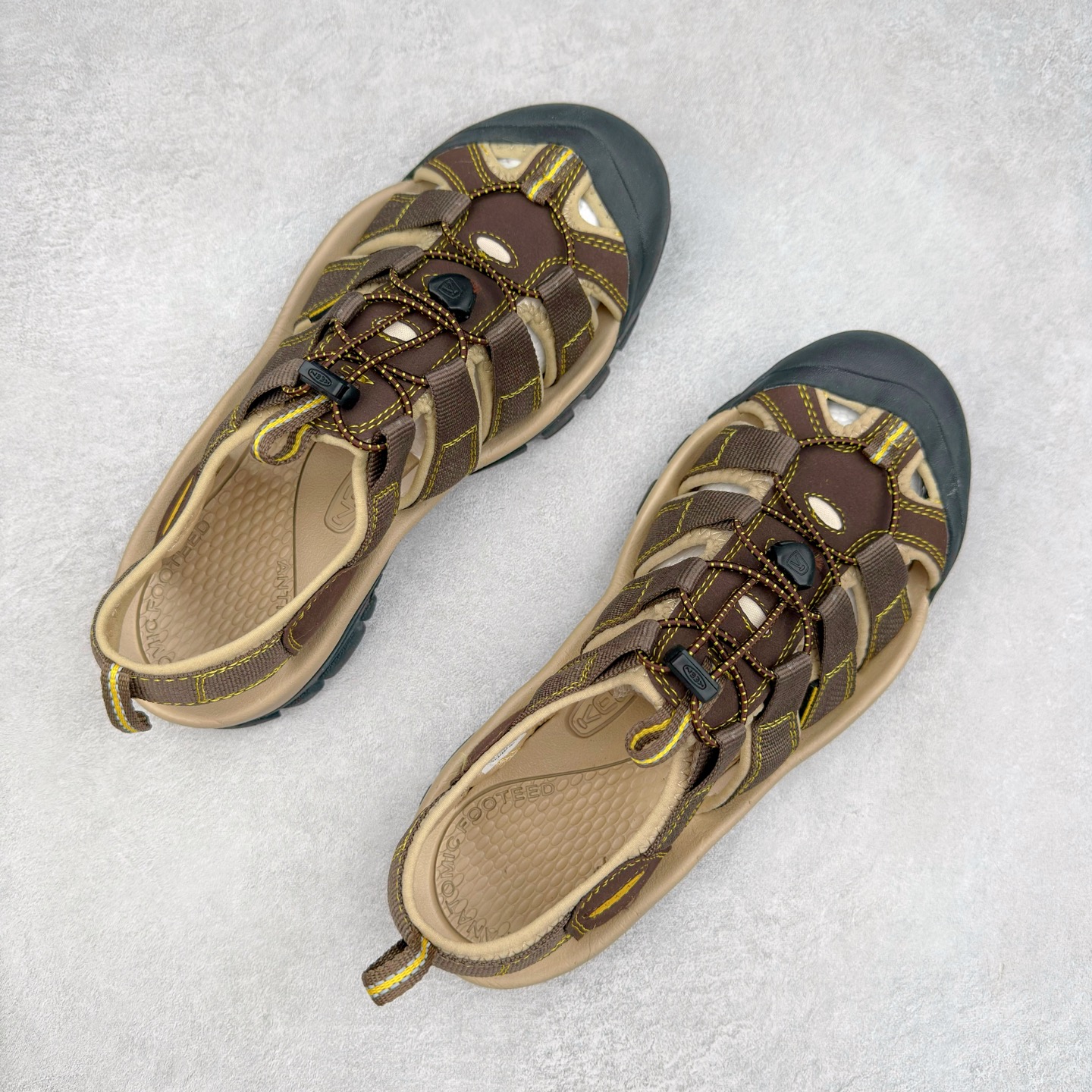 图片[3]-人气户外休闲鞋品牌-科恩Keen Uneek Flat-M 平底编织弹力穿搭溯溪涉水休闲户外凉鞋 #外贸订单出口品质#采用进口机台编制两根尼龙绳组成鞋面(快干衬里原料!!)#原装轻量级EVA中底缓震材质组合防滑橡胶外底部 夏季潮鞋,文青界的凉鞋至尊 都市机能户外品牌 KEEN 向来积极为其旗下大热鞋款 UNEEK 推出联名款，后跟为全封闭设计，快干衬里，HIGH-TRACTION橡胶外底，及轻量级EVA中底，达到轻量缓震的同时减轻重量。尺码：35 36 37 38 40 41 42 43 44 45-选品中心