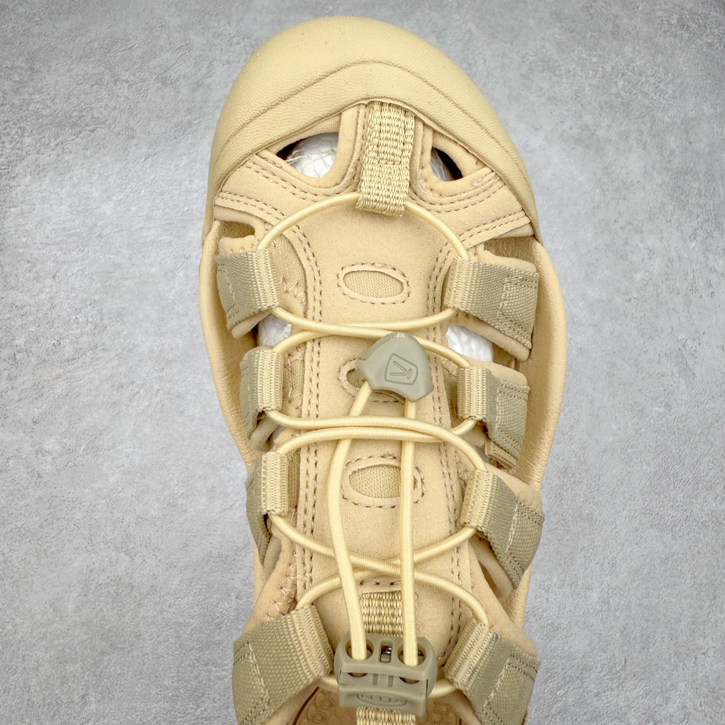 图片[4]-人气户外休闲鞋品牌-科恩Keen Uneek Flat-M 平底编织弹力穿搭溯溪涉水休闲户外凉鞋 #外贸订单出口品质#采用进口机台编制两根尼龙绳组成鞋面(快干衬里原料!!)#原装轻量级EVA中底缓震材质组合防滑橡胶外底部 夏季潮鞋,文青界的凉鞋至尊 都市机能户外品牌 KEEN 向来积极为其旗下大热鞋款 UNEEK 推出联名款，后跟为全封闭设计，快干衬里，HIGH-TRACTION橡胶外底，及轻量级EVA中底，达到轻量缓震的同时减轻重量。尺码：35 36 37 38 40 41 42 43 44 45-选品中心