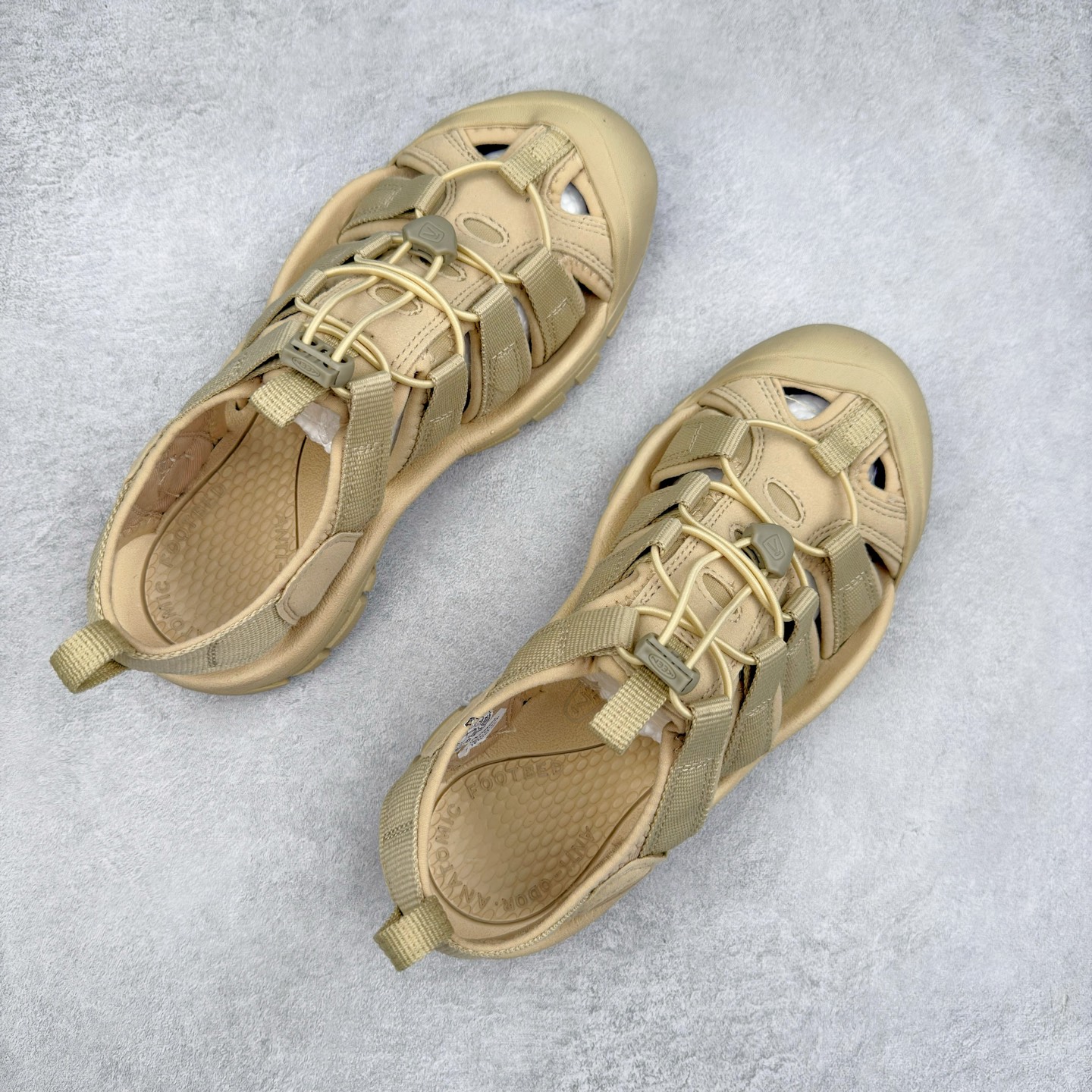 图片[3]-人气户外休闲鞋品牌-科恩Keen Uneek Flat-M 平底编织弹力穿搭溯溪涉水休闲户外凉鞋 #外贸订单出口品质#采用进口机台编制两根尼龙绳组成鞋面(快干衬里原料!!)#原装轻量级EVA中底缓震材质组合防滑橡胶外底部 夏季潮鞋,文青界的凉鞋至尊 都市机能户外品牌 KEEN 向来积极为其旗下大热鞋款 UNEEK 推出联名款，后跟为全封闭设计，快干衬里，HIGH-TRACTION橡胶外底，及轻量级EVA中底，达到轻量缓震的同时减轻重量。尺码：35 36 37 38 40 41 42 43 44 45-选品中心