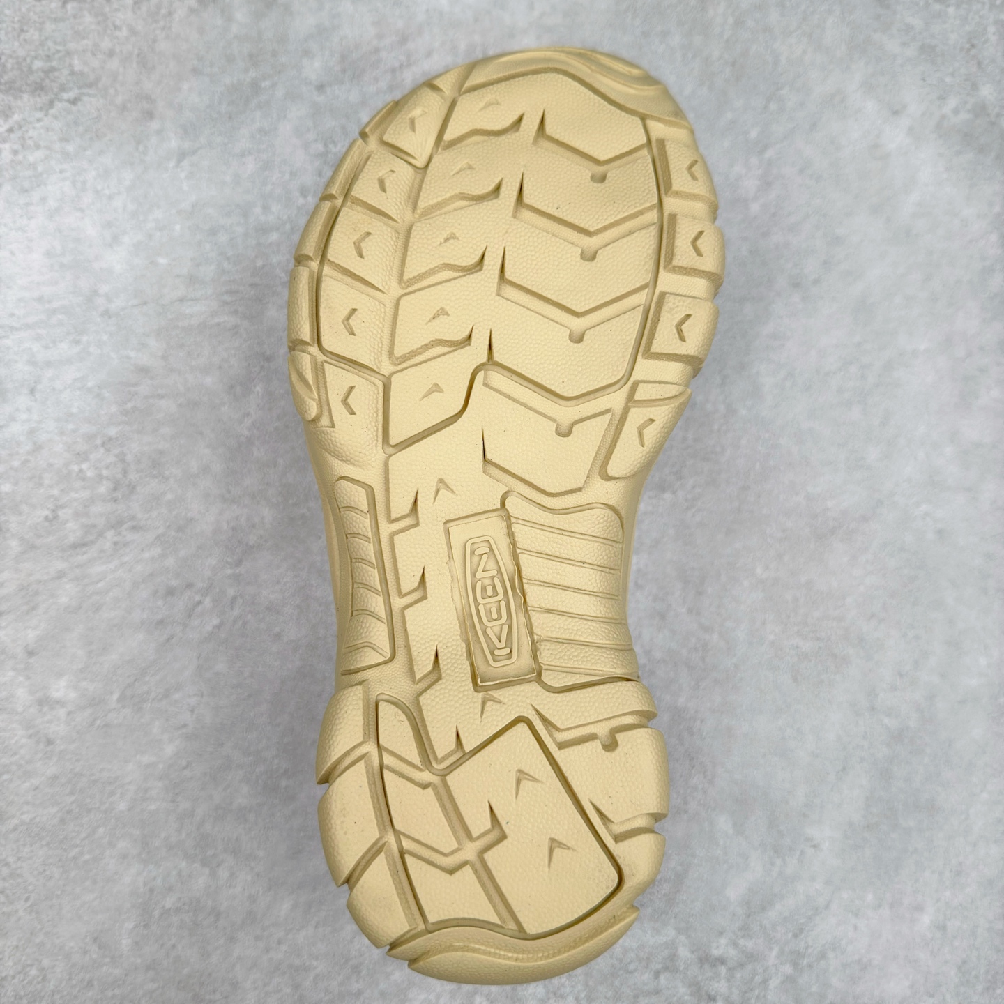 图片[9]-人气户外休闲鞋品牌-科恩Keen Uneek Flat-M 平底编织弹力穿搭溯溪涉水休闲户外凉鞋 #外贸订单出口品质#采用进口机台编制两根尼龙绳组成鞋面(快干衬里原料!!)#原装轻量级EVA中底缓震材质组合防滑橡胶外底部 夏季潮鞋,文青界的凉鞋至尊 都市机能户外品牌 KEEN 向来积极为其旗下大热鞋款 UNEEK 推出联名款，后跟为全封闭设计，快干衬里，HIGH-TRACTION橡胶外底，及轻量级EVA中底，达到轻量缓震的同时减轻重量。尺码：35 36 37 38 40 41 42 43 44 45-选品中心