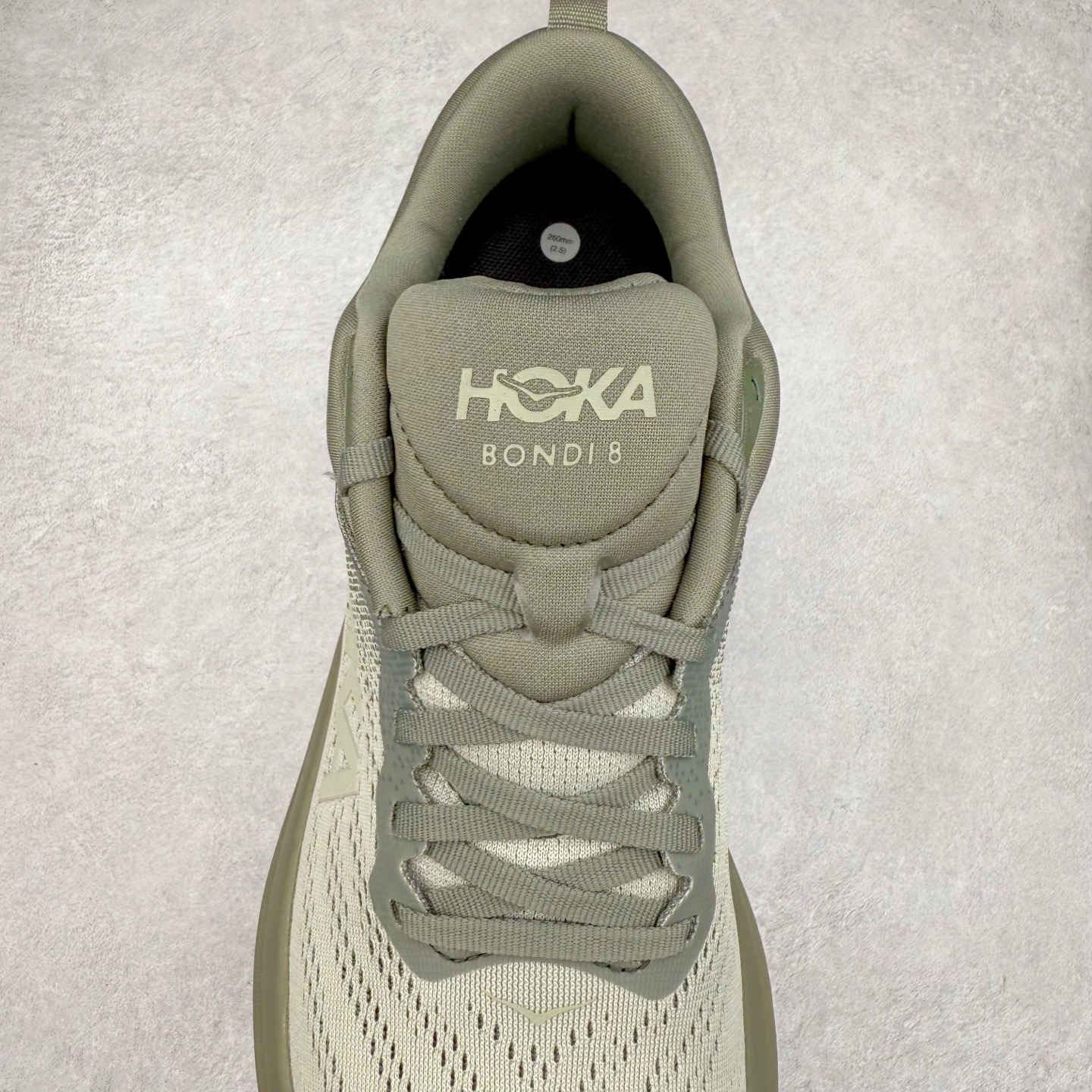 图片[5]-＃HK纯原 HOKA ONE ONE Bondi 8 邦代八代缓震网面耐磨低帮跑步鞋 原始的 Bondi 缓震和线条在这里 提供该特许经营权众所周知的柔软、平衡的乘坐体验 Bondi 使用加长的摇杆微调几何形状 以获得更大的加速度 同时由于采用碳纤维板 还可以提供更平稳的脚趾离地 尺码：36 36.5 37.5 38 38.5 39 40 40.5 41 42 42.5 43 44 44.5 45-选品中心