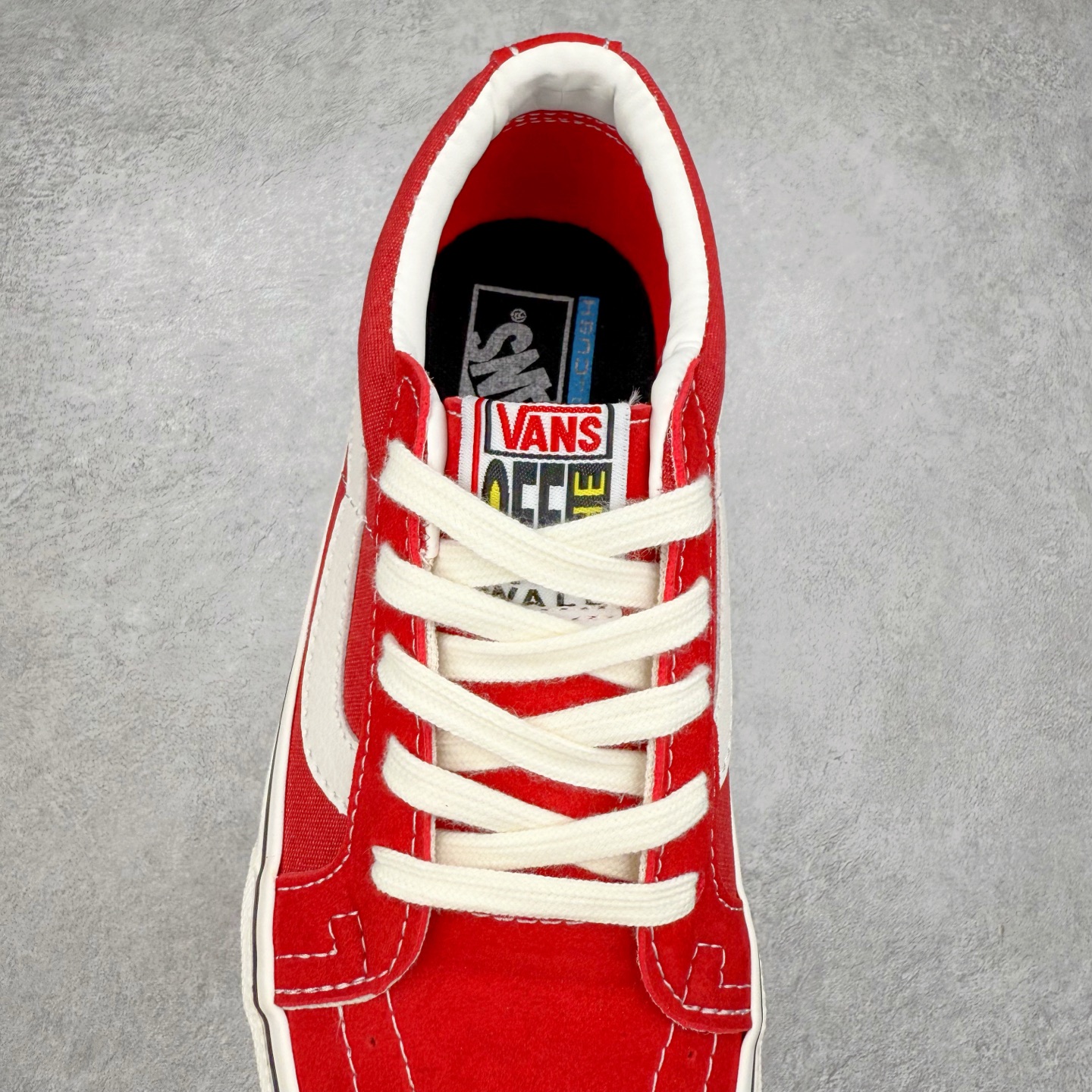 图片[5]-Vans SK8-Low 红白 全新一代 低帮硫化帆布鞋 该鞋款以白线勾勒出整体造型效果，红色帆布鞋面打造整体鞋身，以SK8-low鞋身为蓝本，风格极具辨识度，上脚凸显穿搭功力 货号：VN0A4UWIXGJ 尺码：35 36 36.5 37 38 38.5 39 40 40.5 41 42 42.5 43 44-选品中心