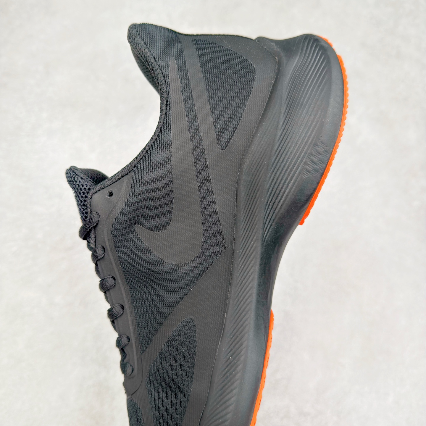 图片[7]-NK Air Zoom Winflo 7X 登月网面透气专业跑步鞋 采用直观设计 不论训练还是慢跑 皆可助你提升跑步表现 轻薄鞋面适合四季穿着 堪称跑步常备单品 富有支撑力 为双足提供出色包覆 足底巧搭两个 Zoom Air 缓震配置（比 Pegasus 38 多 1 个）塑就出众的回弹迈步效果 经典战马回归 值得信赖 如你添翼 伴你畅享凌跃时刻 尺码：36 36.5 37.5 38 38.5 39 40 40.5 41 42 42.5 43 44 44.5 45-选品中心