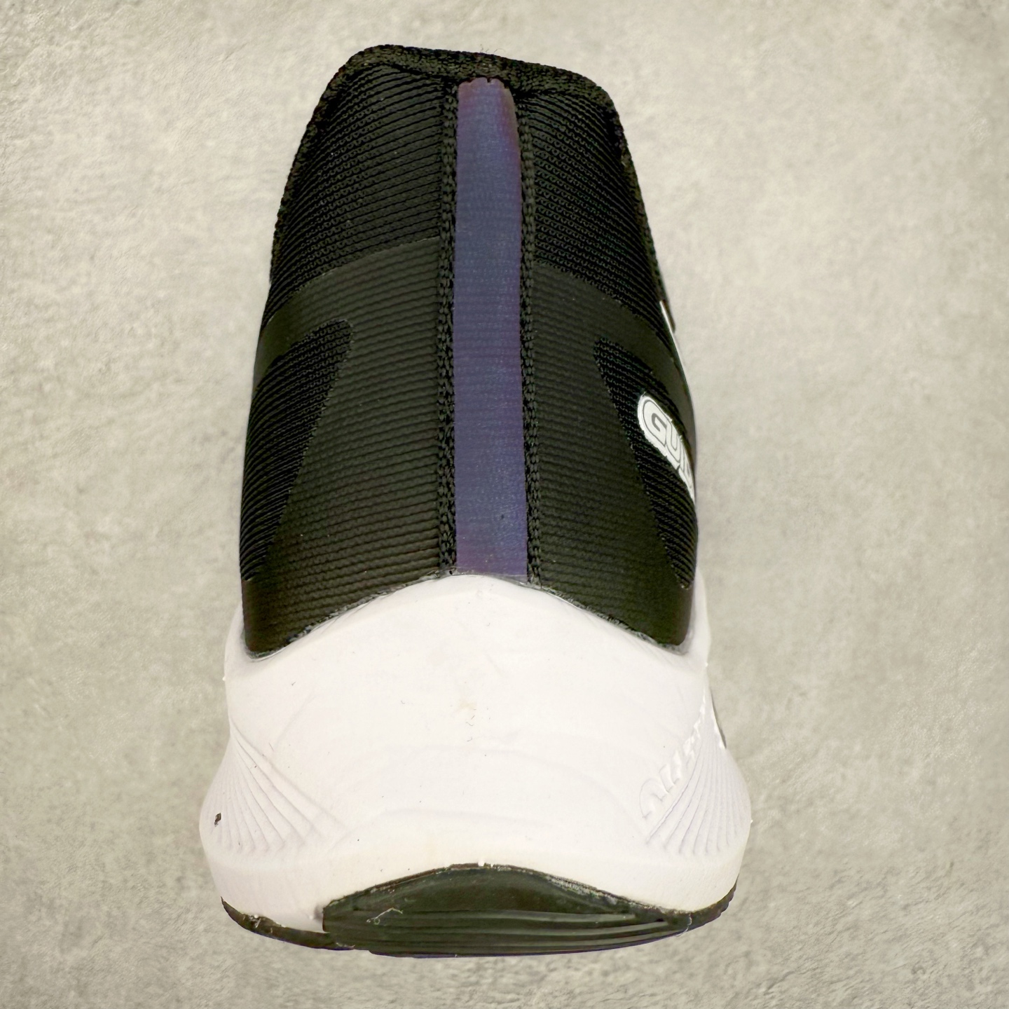 图片[8]-NK Air Zoom Winflo 7X 登月网面透气专业跑步鞋 采用直观设计 不论训练还是慢跑 皆可助你提升跑步表现 轻薄鞋面适合四季穿着 堪称跑步常备单品 富有支撑力 为双足提供出色包覆 足底巧搭两个 Zoom Air 缓震配置（比 Pegasus 38 多 1 个）塑就出众的回弹迈步效果 经典战马回归 值得信赖 如你添翼 伴你畅享凌跃时刻 尺码：36 36.5 37.5 38 38.5 39 40 40.5 41 42 42.5 43 44 44.5 45-选品中心