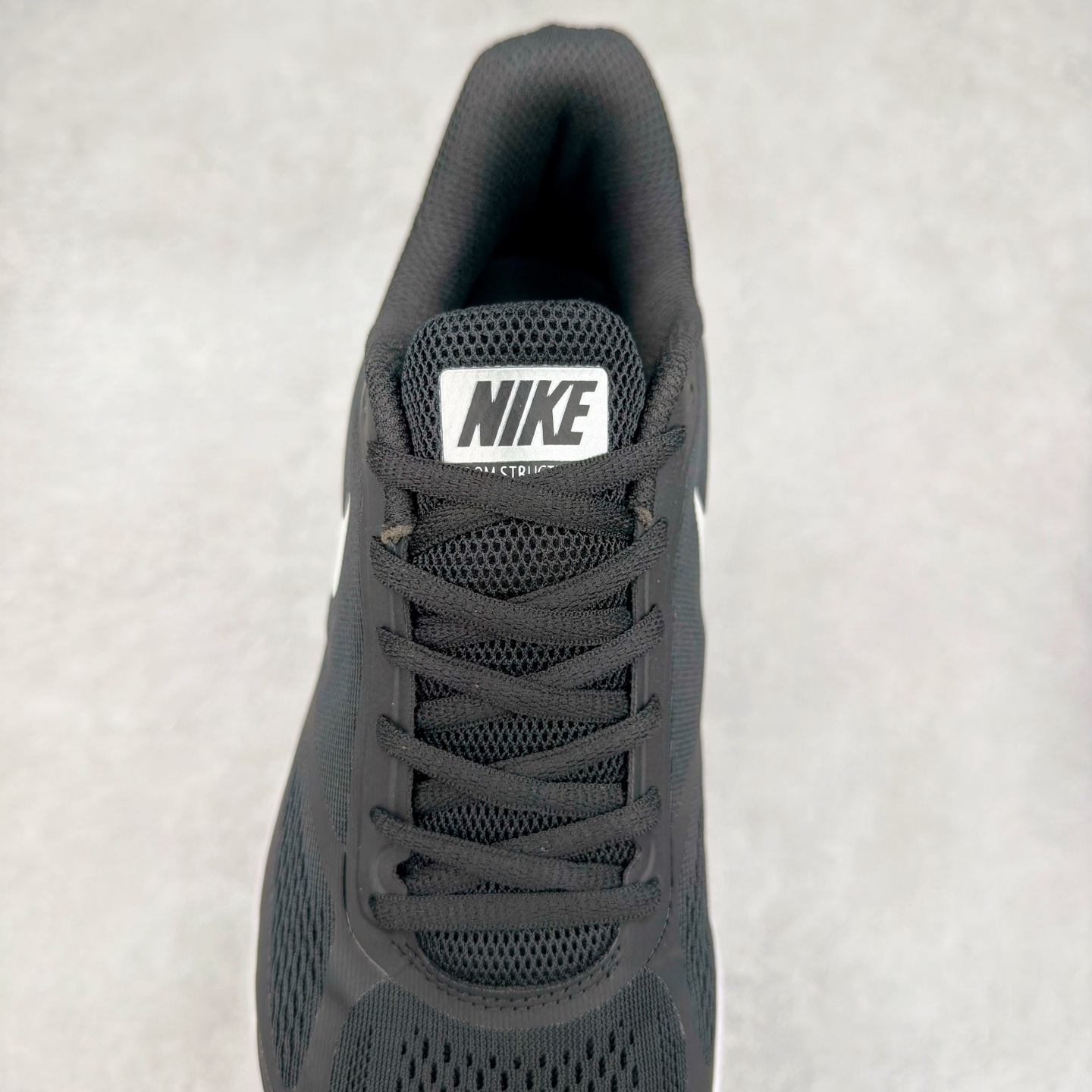 图片[5]-NK Air Zoom Winflo 7X 登月网面透气专业跑步鞋 采用直观设计 不论训练还是慢跑 皆可助你提升跑步表现 轻薄鞋面适合四季穿着 堪称跑步常备单品 富有支撑力 为双足提供出色包覆 足底巧搭两个 Zoom Air 缓震配置（比 Pegasus 38 多 1 个）塑就出众的回弹迈步效果 经典战马回归 值得信赖 如你添翼 伴你畅享凌跃时刻 尺码：36 36.5 37.5 38 38.5 39 40 40.5 41 42 42.5 43 44 44.5 45-选品中心