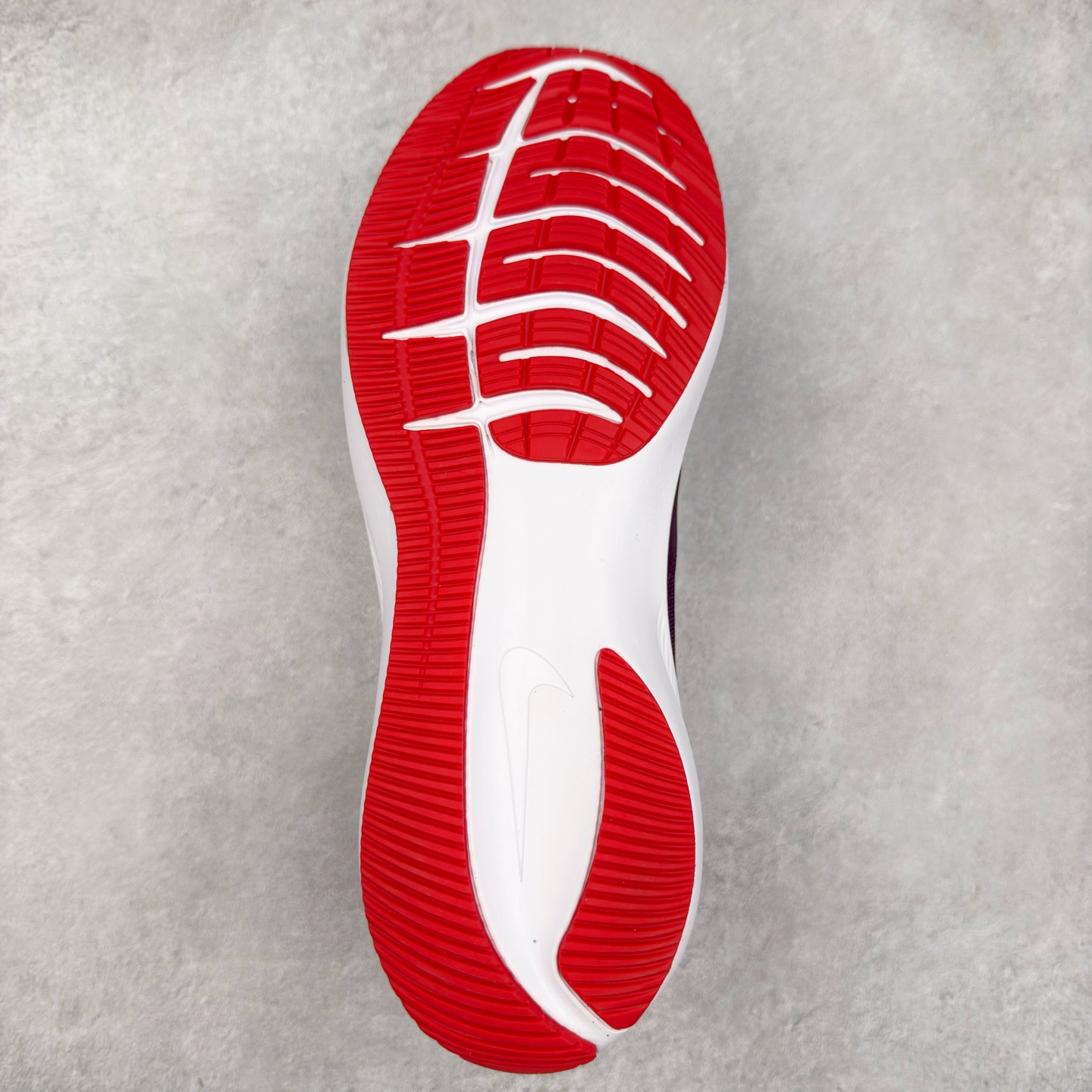 图片[9]-NK Air Zoom Winflo 7X 登月网面透气专业跑步鞋 采用直观设计 不论训练还是慢跑 皆可助你提升跑步表现 轻薄鞋面适合四季穿着 堪称跑步常备单品 富有支撑力 为双足提供出色包覆 足底巧搭两个 Zoom Air 缓震配置（比 Pegasus 38 多 1 个）塑就出众的回弹迈步效果 经典战马回归 值得信赖 如你添翼 伴你畅享凌跃时刻 尺码：36 36.5 37.5 38 38.5 39 40 40.5 41 42 42.5 43 44 44.5 45-选品中心