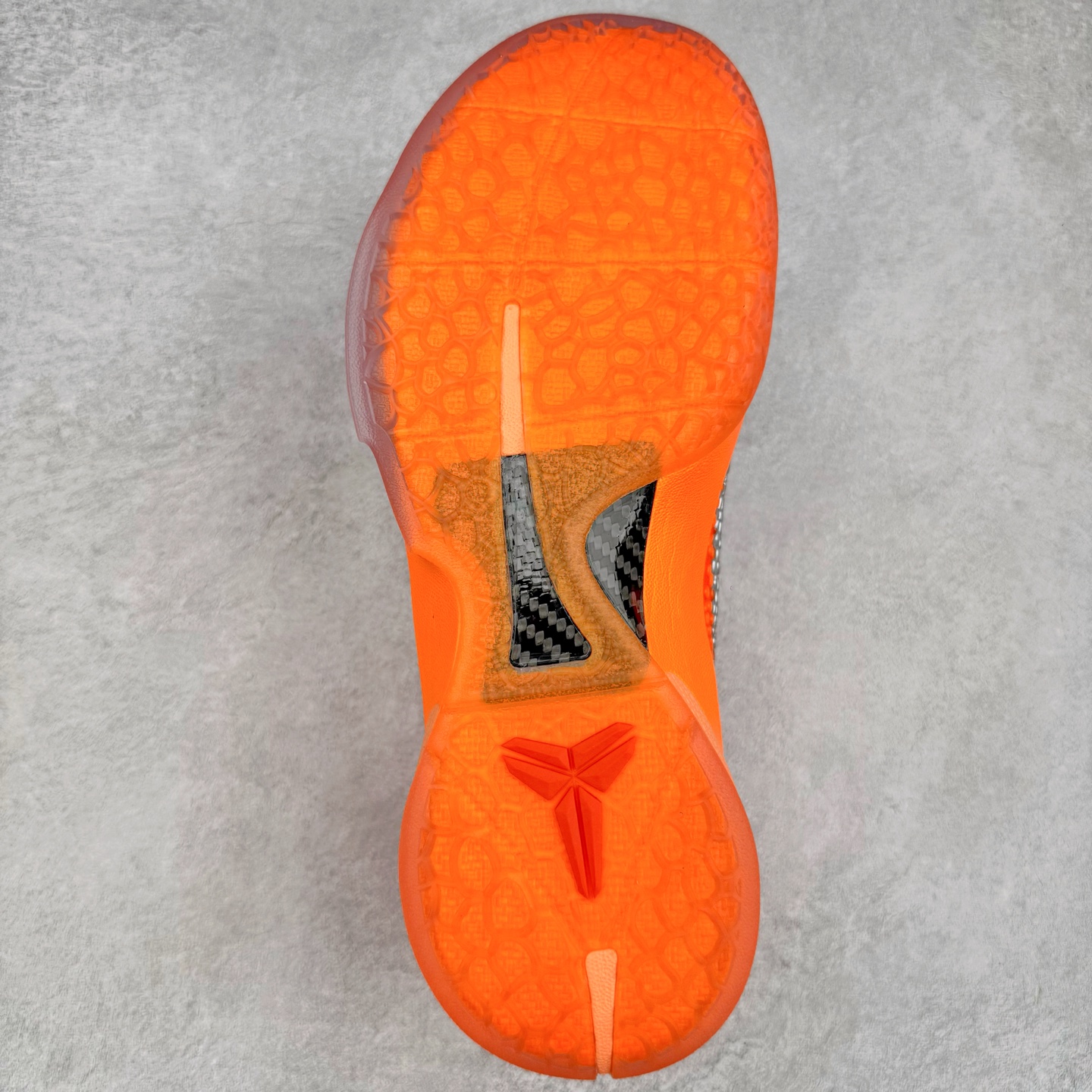 图片[9]-＃GX纯原 NK Zoom Kobe 6 Protro 科比六代 暴力橙 IH1871-800 完美复刻公司货 前掌超大Zoom Turbo气垫 后掌EVA缓震 真正的原汁原味 还原ZP脚感 全身鞋材卡料色独家定制 唯一正确喷漆工艺Swoosh 正确凹凸蛇鳞工艺 正确鞋面渐变效果 内全置真动飞态线 独立原厂模具 最大尺码达到48.5码 首批不拼图大几率过验 亲测已过 支持各种高强度实战 无需担心 上脚价 补货周期极长 脚宽建议买大半码 科比系列前掌偏窄 不影响二次销售 支持七天无理由退换 尺码：40 40.5 41 42 42.5 43 44 44.5 45 45.5 46 47.5 48.5 49.6 50.5-选品中心