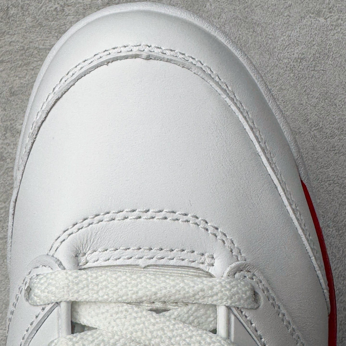 图片[18]-＃KZ纯原 Air Jordan AJ5 OG 火焰红 HQ7978-101 原厂全套原楦原纸板磨具开发 原厂皮料加持 原厂港宝加持定型后跟R度完美 同源原厂电绣 飞人针数密度立体效果一致 原厂拉帮手法 原厂配置纸衬高频鞋盒 原厂指令配双鞋带 原厂TPU网格鞋带扣 超高鞋面清洁度 最高QC检验标准 控制溢胶瑕疵 到手可放心比对发售原鞋 上脚百分百充正驾驭 尺码：40 40.5 41 42 42.5 43 44 44.5 45 46 47.5 48.5-选品中心